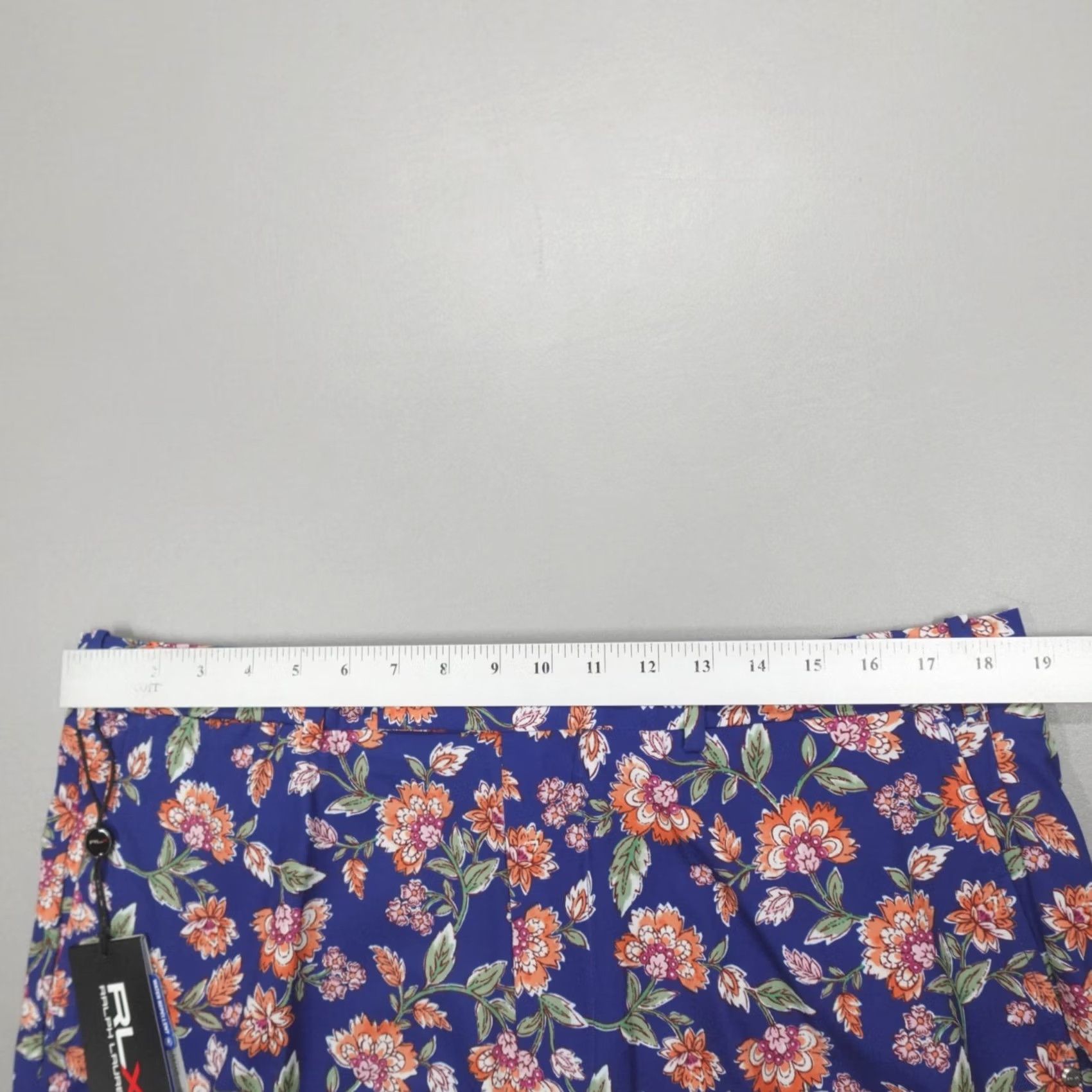 RLX Ralph Lauren RLX Ralph Lauren Shorts Size 36 Floral Classic Fit 9” Inseam Water Repellent Size US 36 / EU 52 - 6 Thumbnail