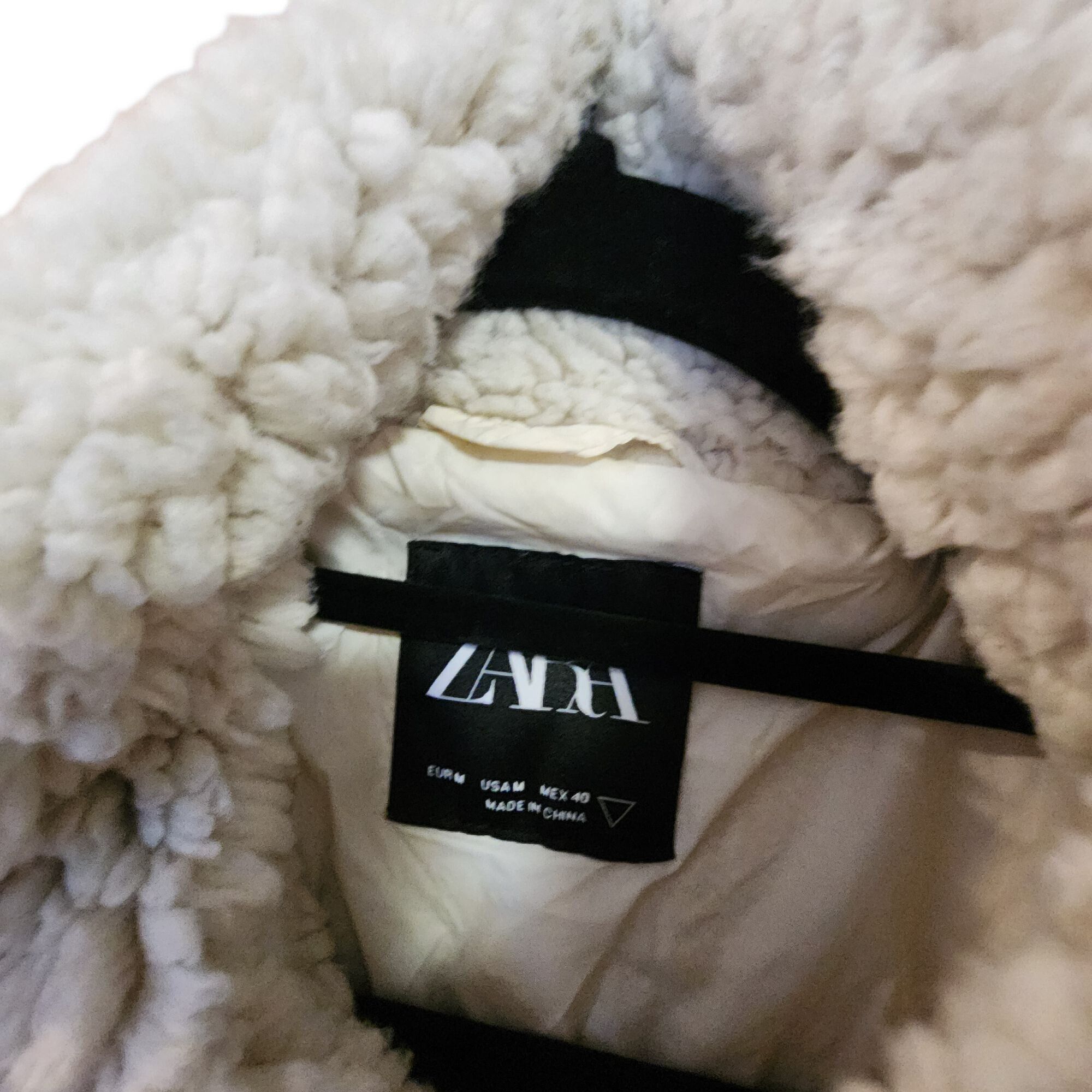 Zara Zara Beige Sherpa Fleece Jacket With Embroidered Design & Te Size US M / EU 48-50 / 2 - 5 Thumbnail