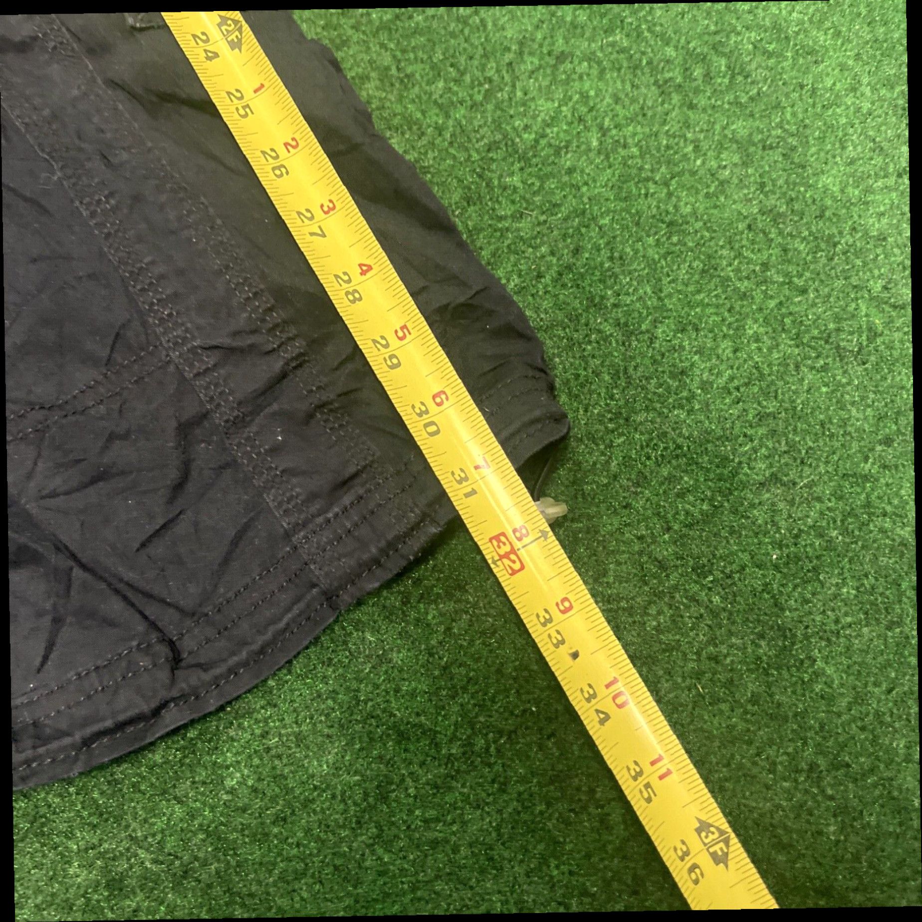 Vintage Fashionable Comfort for the Modern Woman Black Cargo Capri Pants in Size 14 Hemmed to Perfection Size 36" / US 14 / IT 50 - 7 Thumbnail