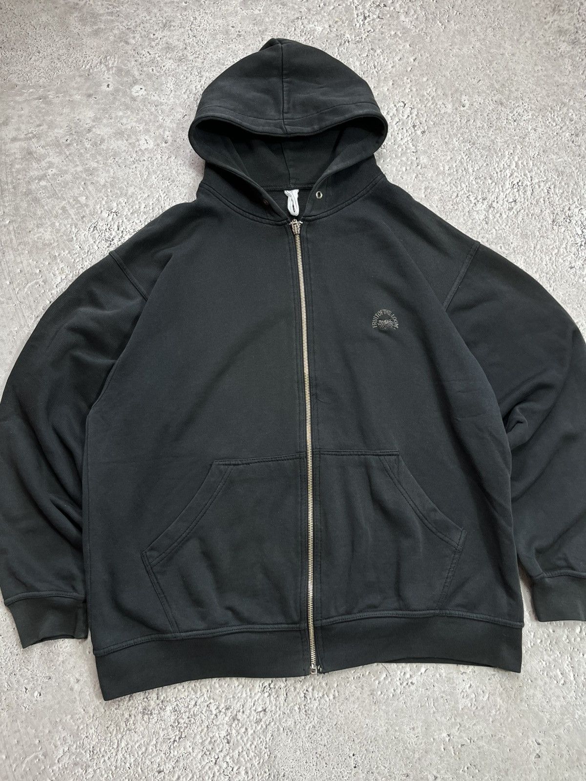 Fruit Of The Loom Vintage Fruit of the Loom Black Zip Hoodie Oversized L Size US L / EU 52-54 / 3 - 5 Thumbnail