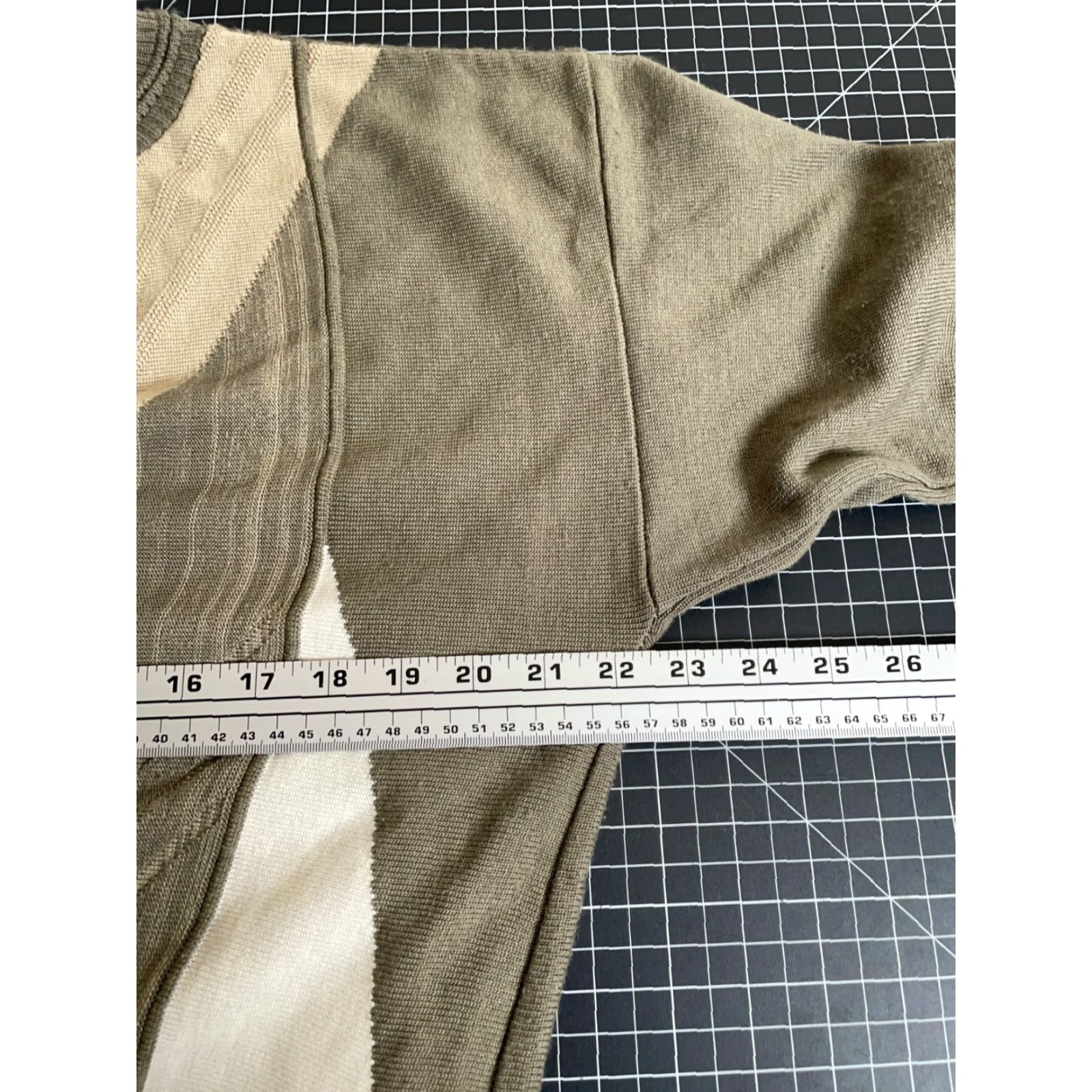 Vintage VINTAGE Protege Striped Sweater Adult Large Green White Knit Crew Neck Mens L Lightweight Christmas Casual 90s Retro Hipster Pullover Size US L / EU 52-54 / 3 - 5 Thumbnail