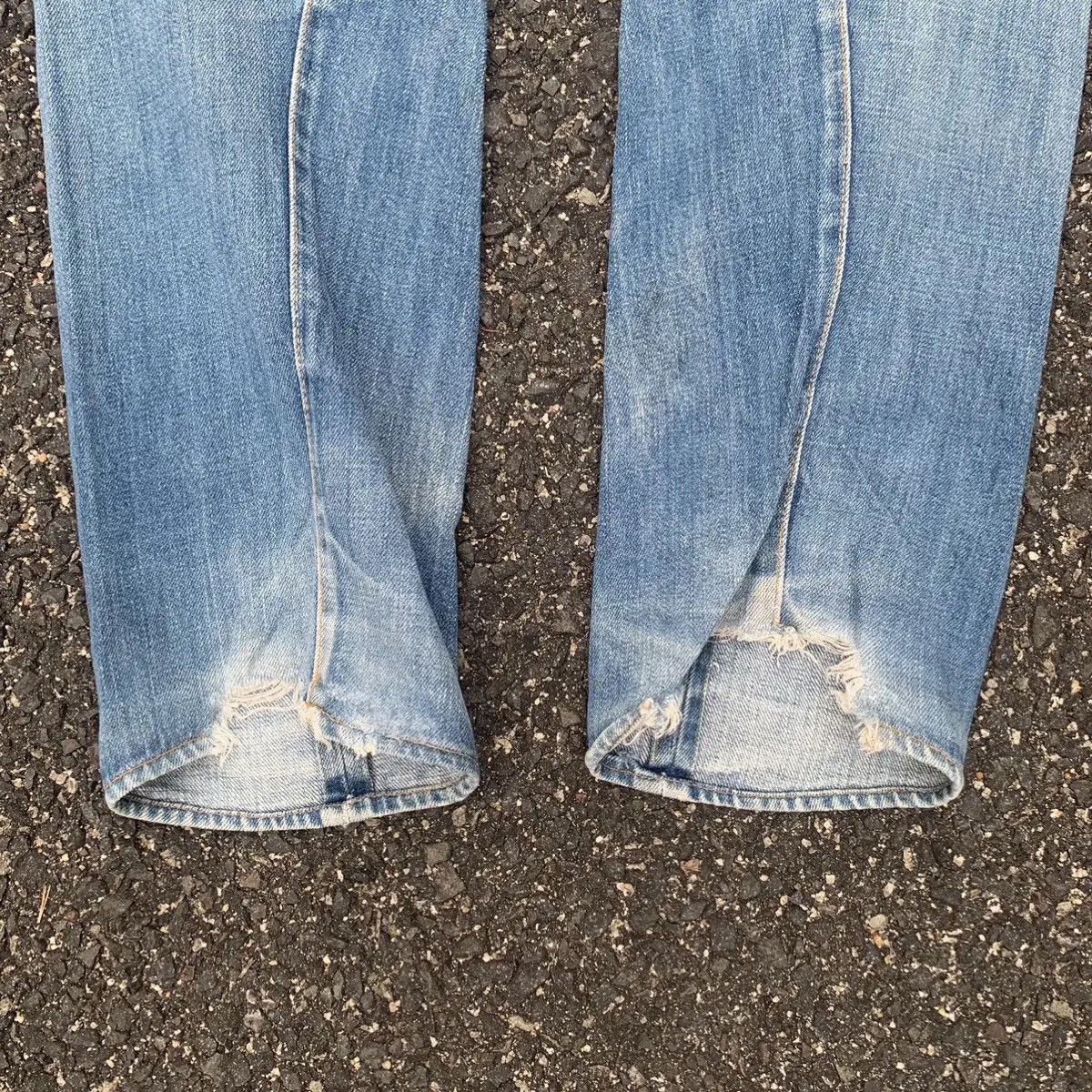 LVC ‼️STEALS‼️ Levi’s Jeans 33x31 Single Pocket Back Denim Pants Size US 33 - 14 Thumbnail