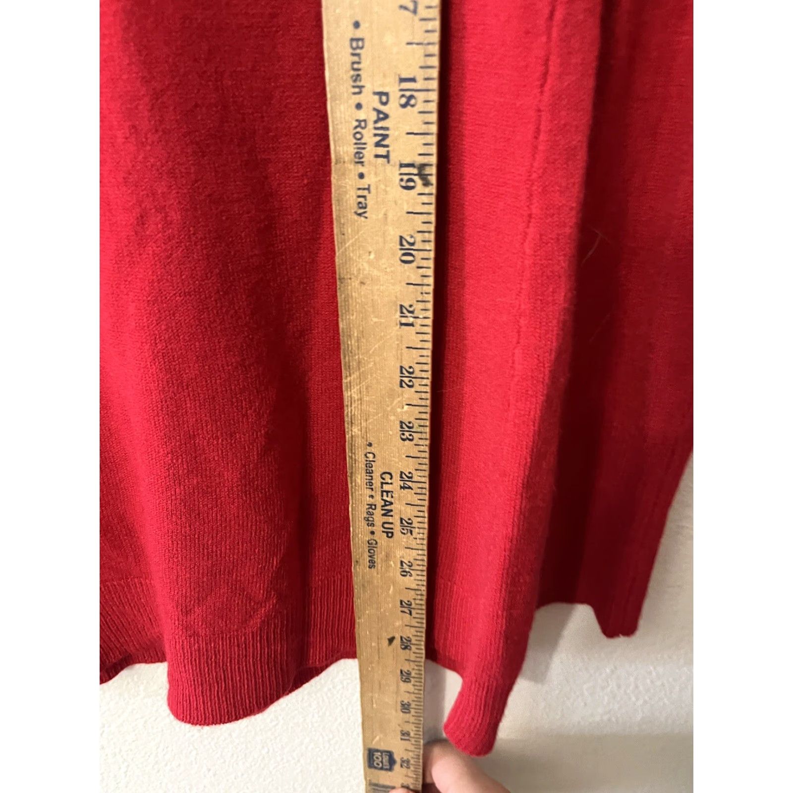 Vintage New York & Company Sweater Women Medium Long Sleeve V-Neck Knit Pullover Red Women’s Medium V-Neck Pullover Knit Red Classic Casual Size M / US 6-8 / IT 42-44 - 4 Thumbnail