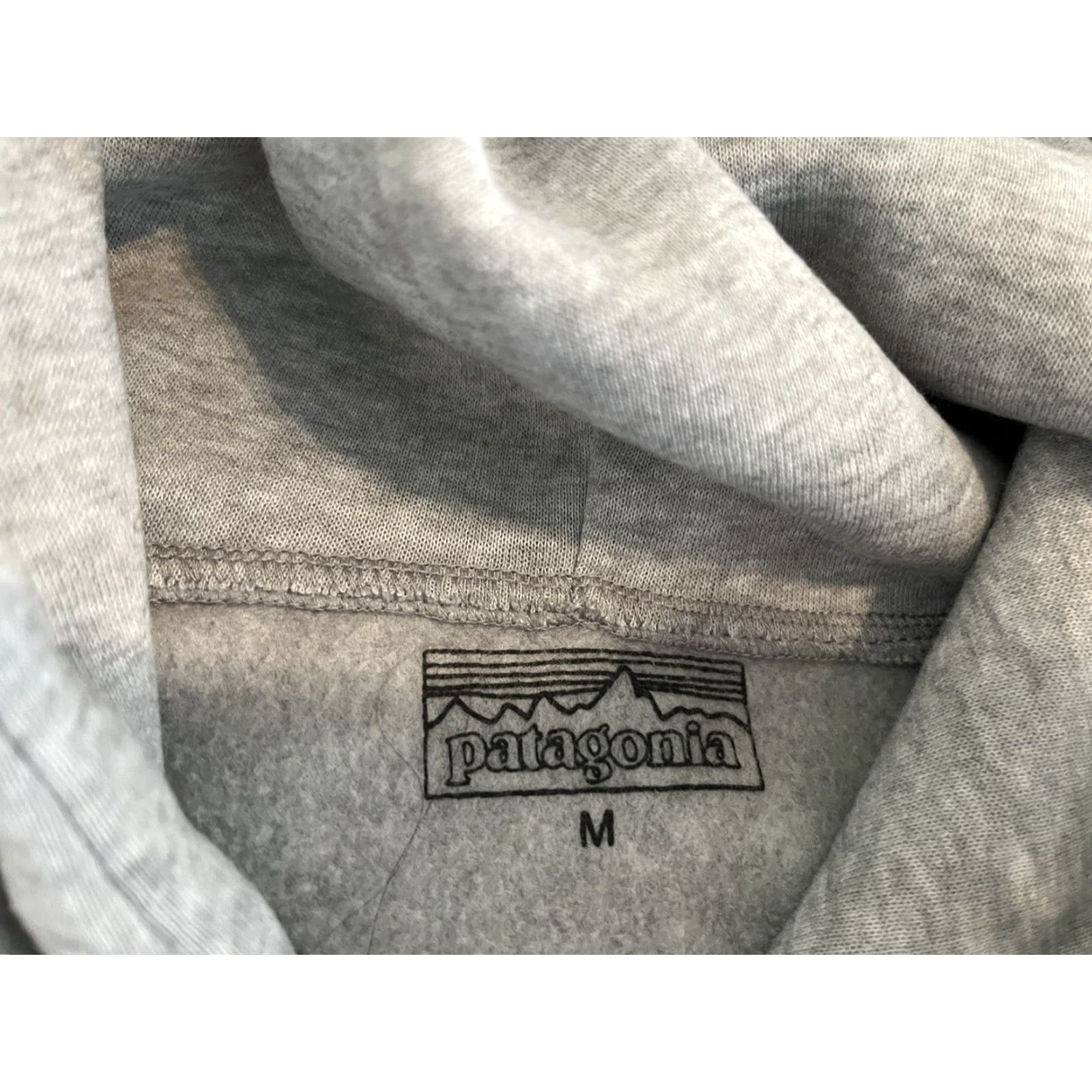 Patagonia Patagonia Hoodie Gray Medium Men Pullover Summit Road Sweatshirt Shirt Outdoor Camping 90s Mens Size US M / EU 48-50 / 2 - 3 Thumbnail