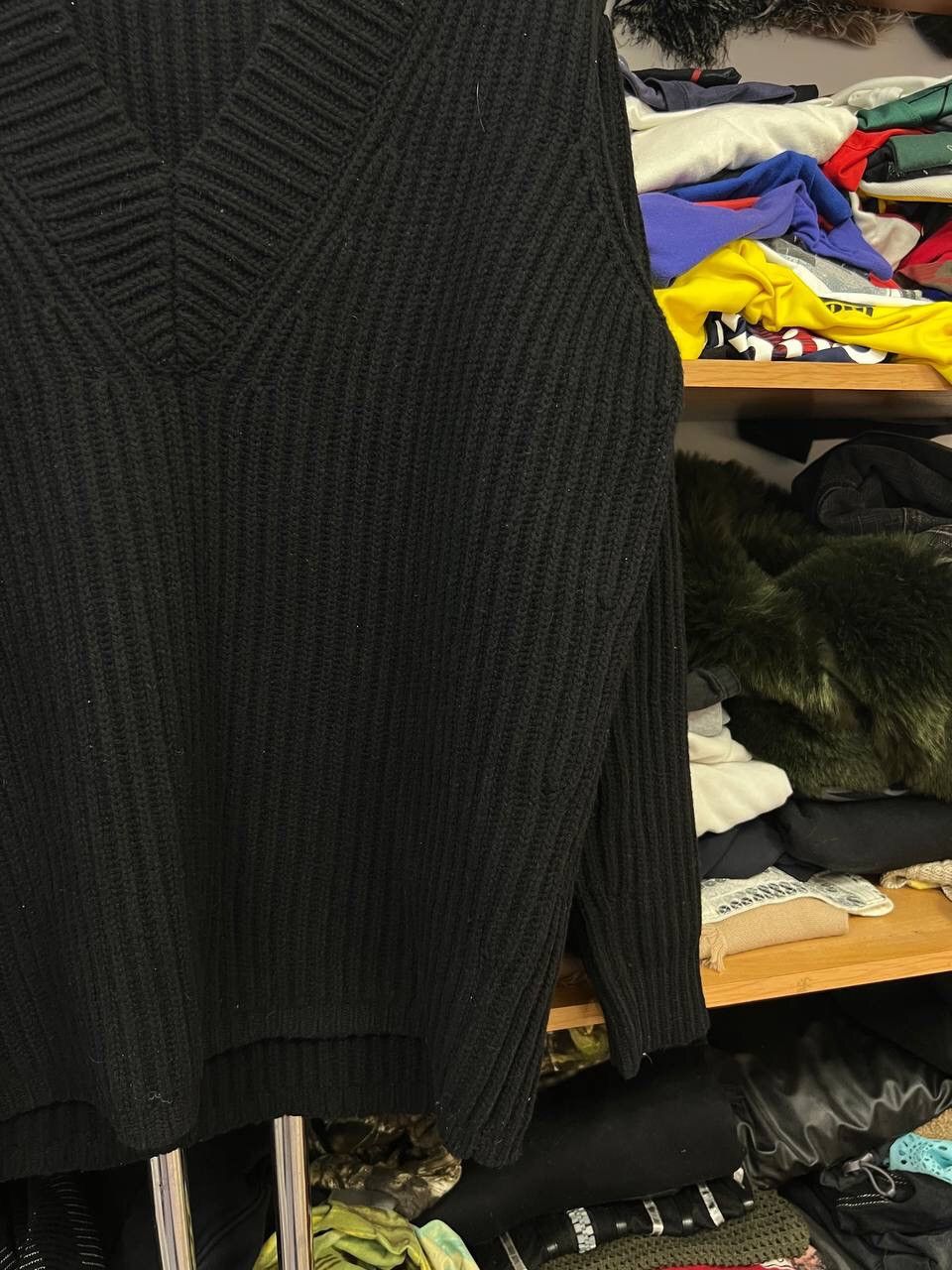 Acne Studios Acne Studios V Neck Vintage Luxury Sweater Size XS Size XS / US 0-2 / IT 36-38 - 4 Thumbnail