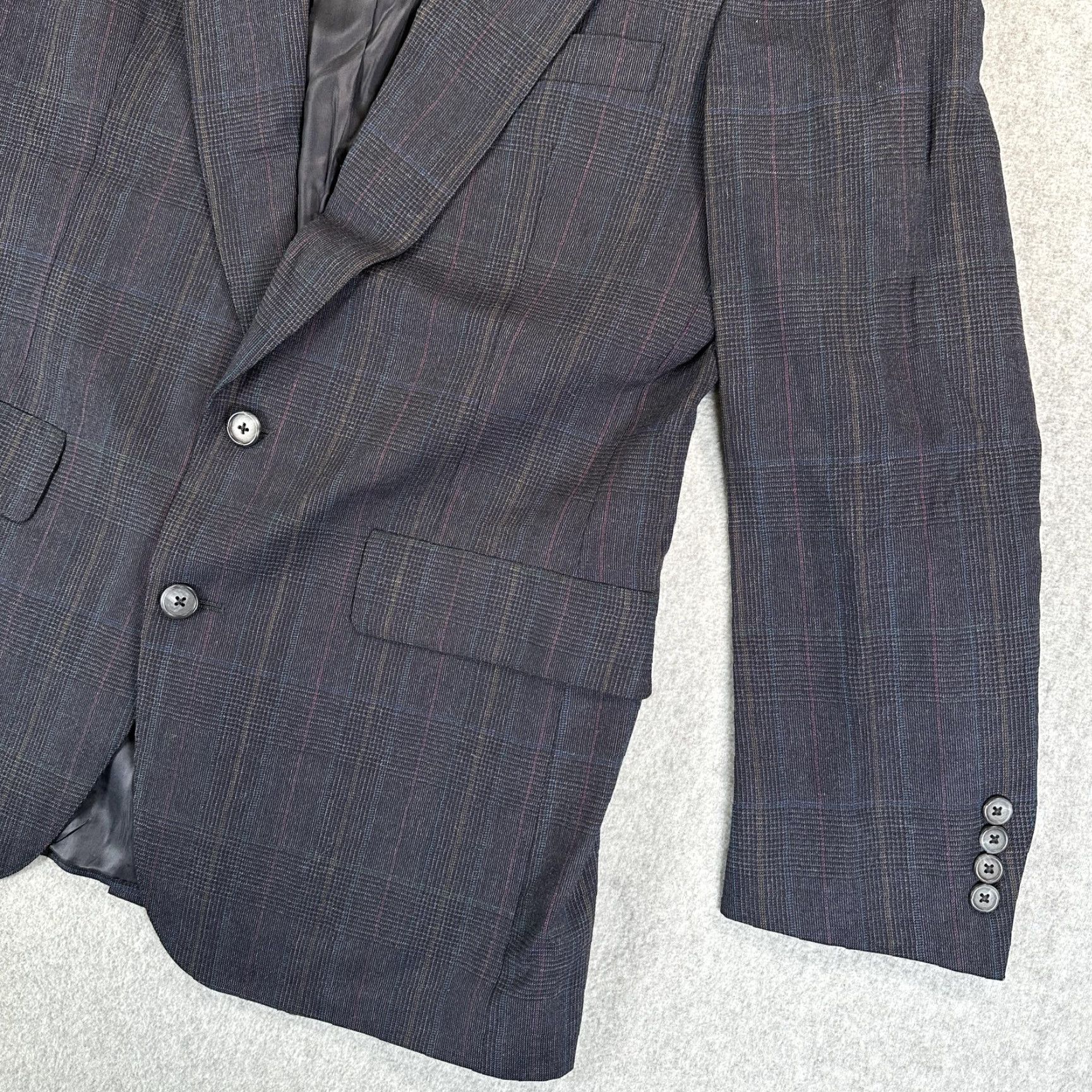 Hart Schaffner Marx VINTAGE Hart Schaffner Marx Blazer Sport Coat Mens 40 Gray Plaid Wool Two-Button Jacket Size 40R - 2 Thumbnail
