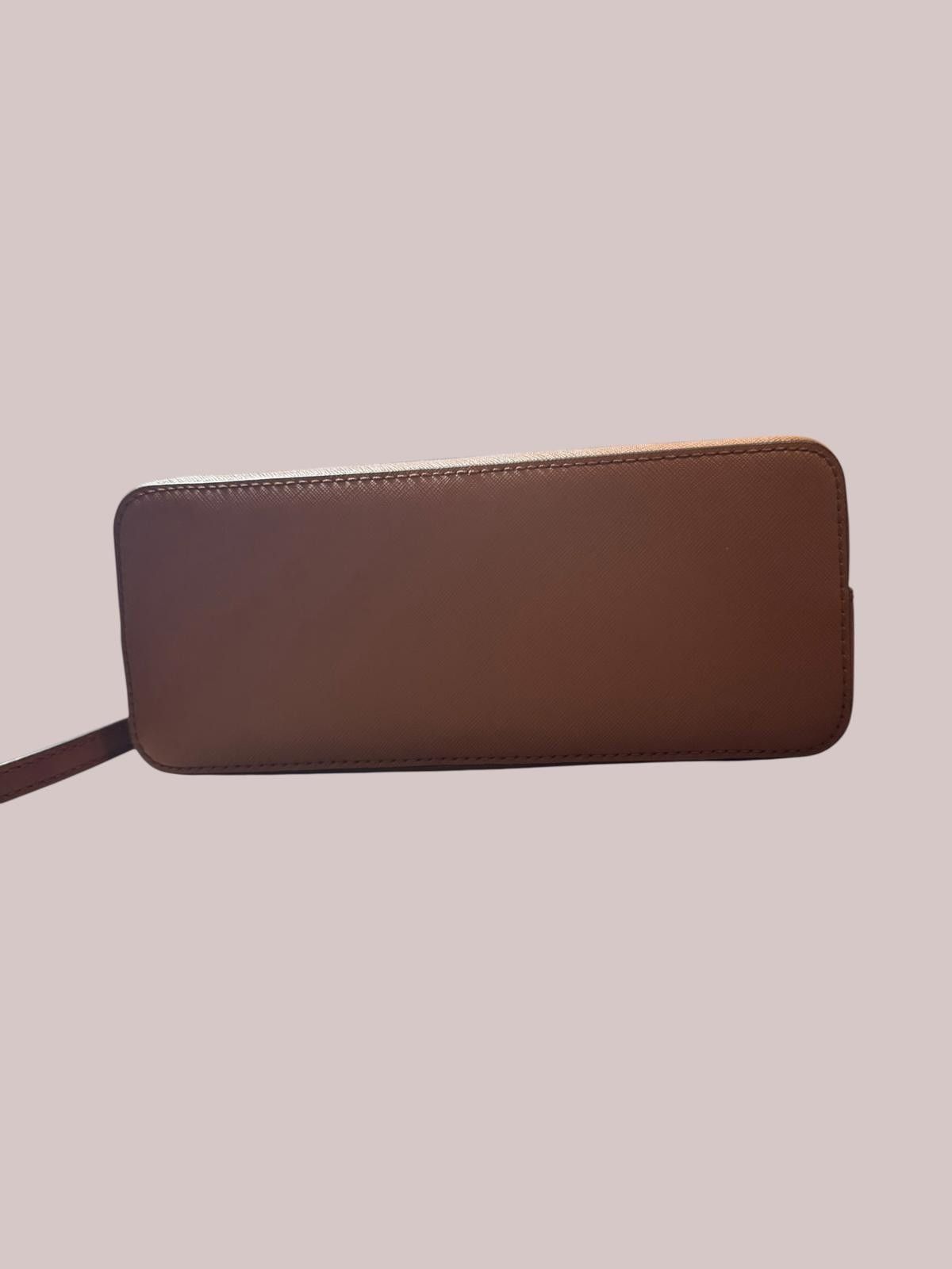 Michael Kors Michael Kors Brown Leather Crossbody with Gold Chain Strap Size ONE SIZE - 4 Thumbnail