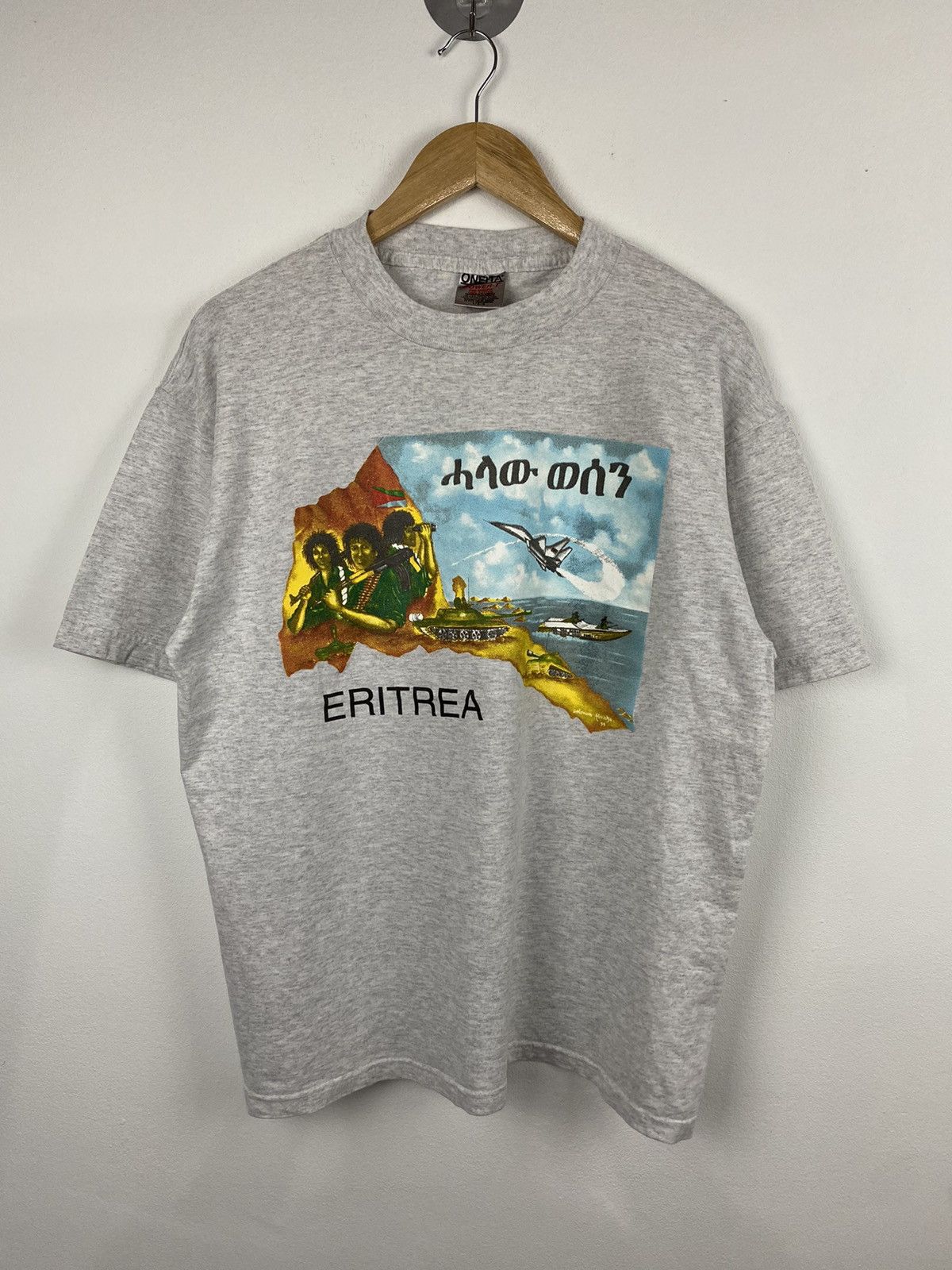 Other Vintage 90s Eritrea War T-shirt Size US L / EU 52-54 / 3 - 1 Thumbnail
