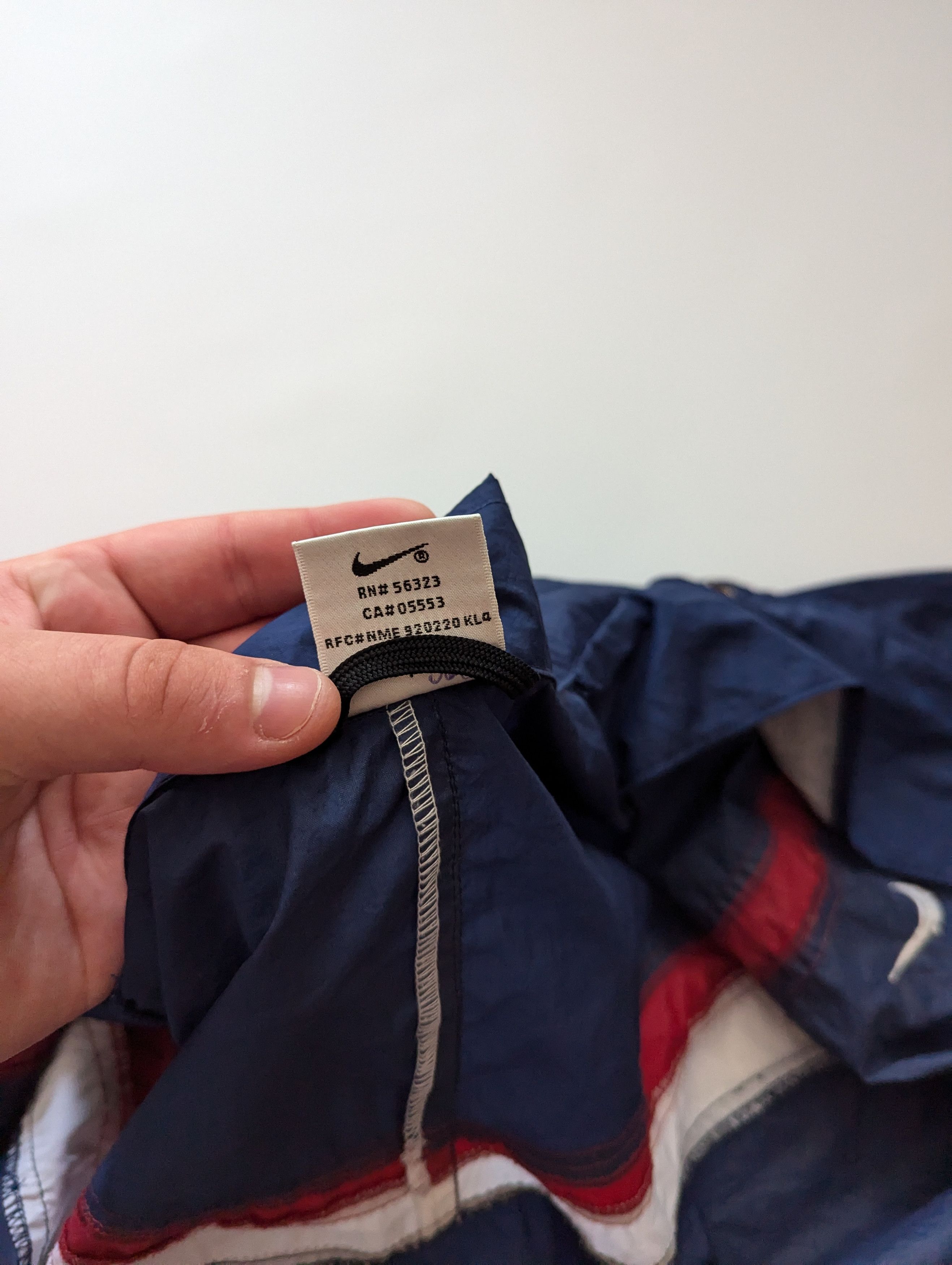 Nike × Vintage Nike Vintage Windbreaker Nylon Jacket Size US L / EU 52-54 / 3 - 12 Thumbnail