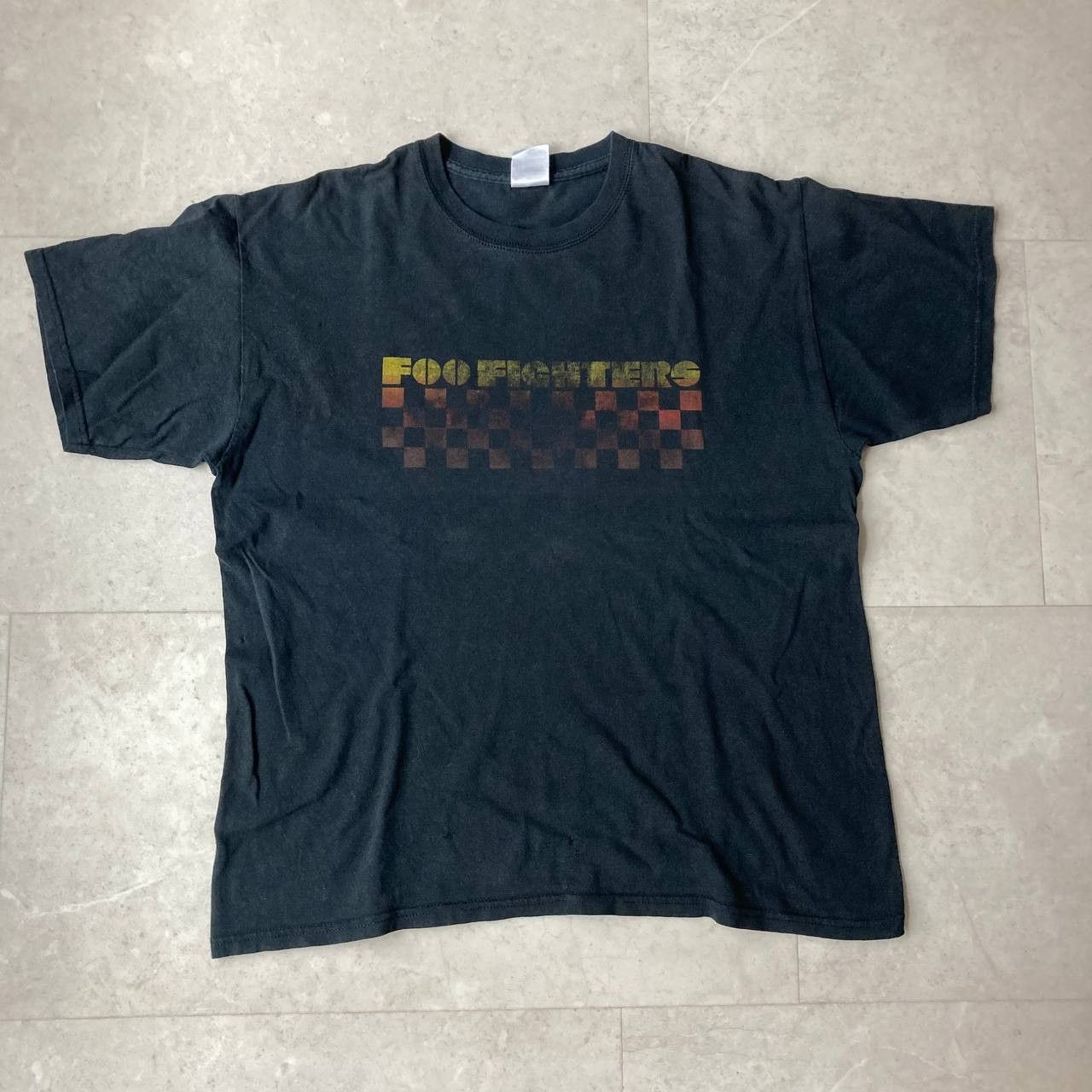 Vintage 00s Foo Fighters Grunge Rock Band Faded Tee