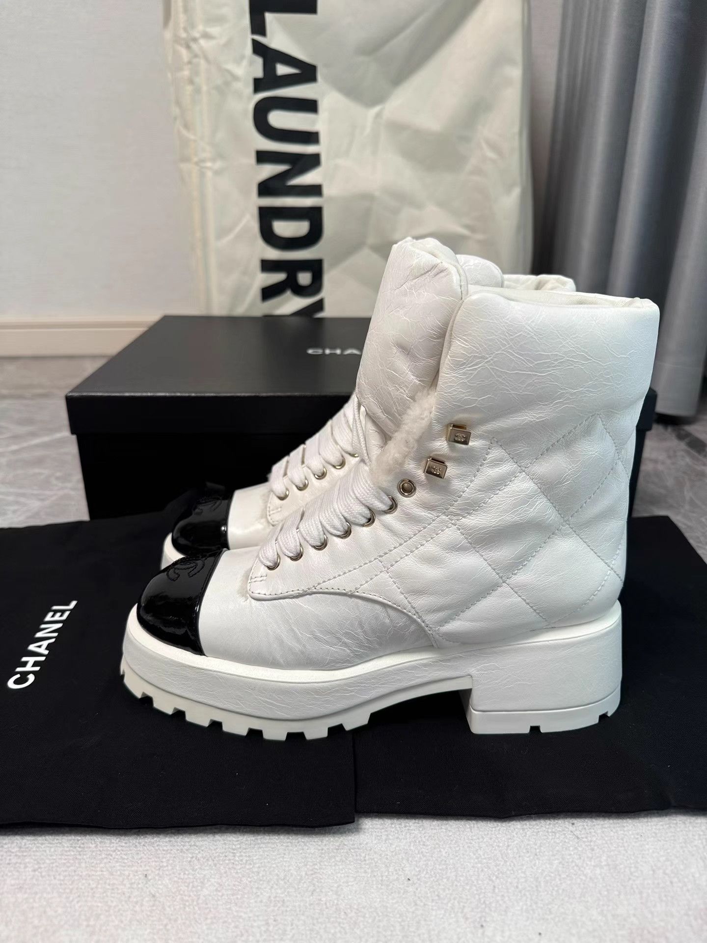 Chanel Chanel Black & White Platform Ankle Boots K6 Size US 7.5 / IT 37.5 - 1 Thumbnail