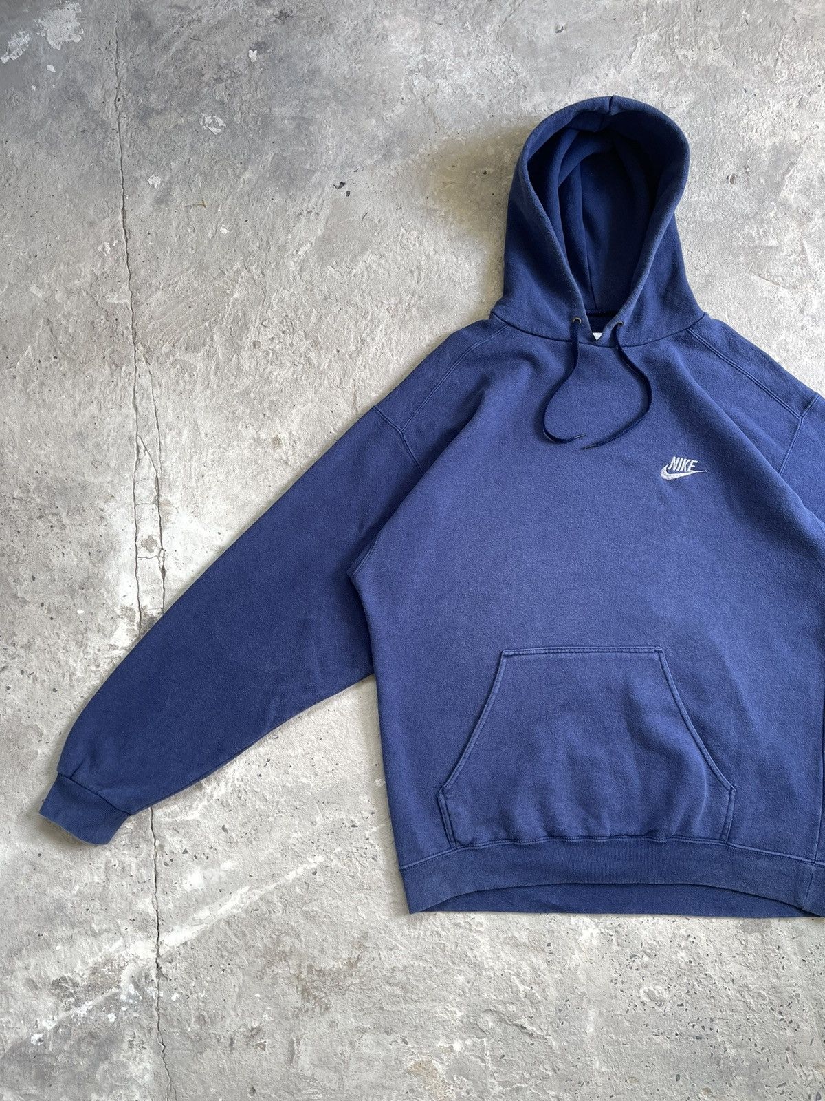 Nike 90's Vintage Nike Washed Hoodie Embroidered Logo White Tag Size US L / EU 52-54 / 3 - 8 Thumbnail