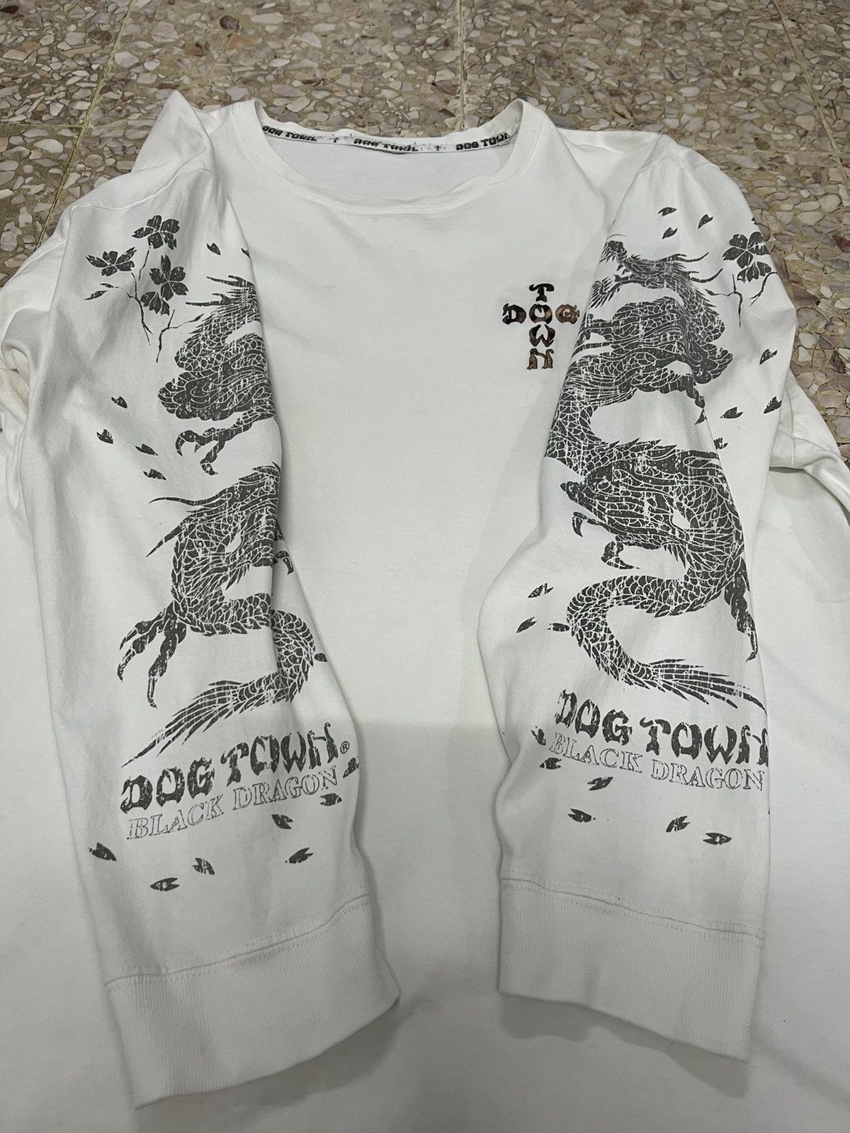 Dogtown × Japanese Brand Dog Town Black Dragon Size US XL / EU 56 / 4 - 3 Thumbnail