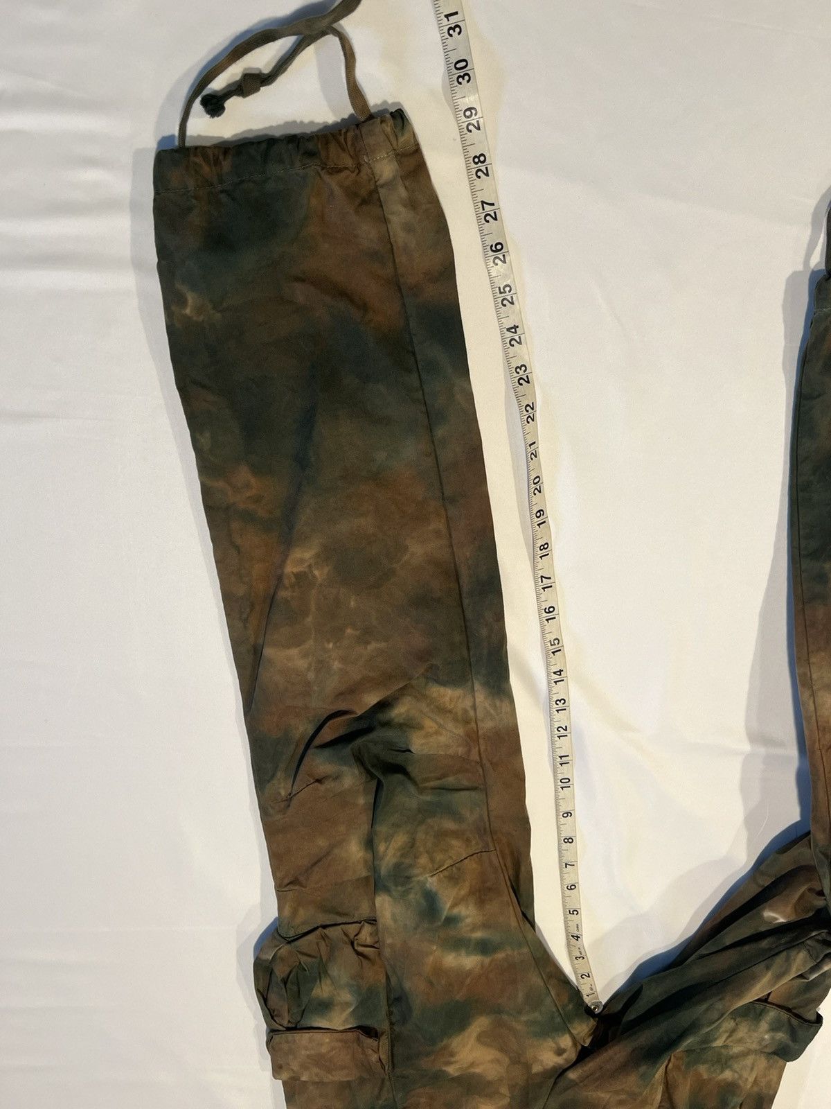 John Elliott John Elliott tie dye cargo camo pants. 2/M. $498 Size US 32 / EU 48 - 11 Thumbnail