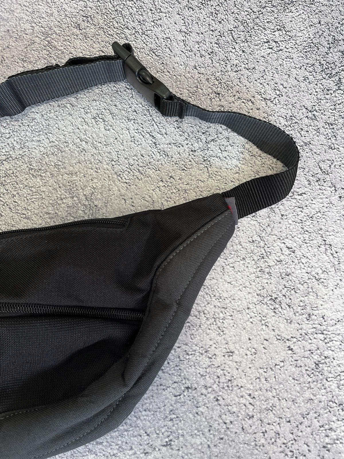 Nike Nike Vintage Mini Sling Bag Black Size ONE SIZE - 4 Thumbnail