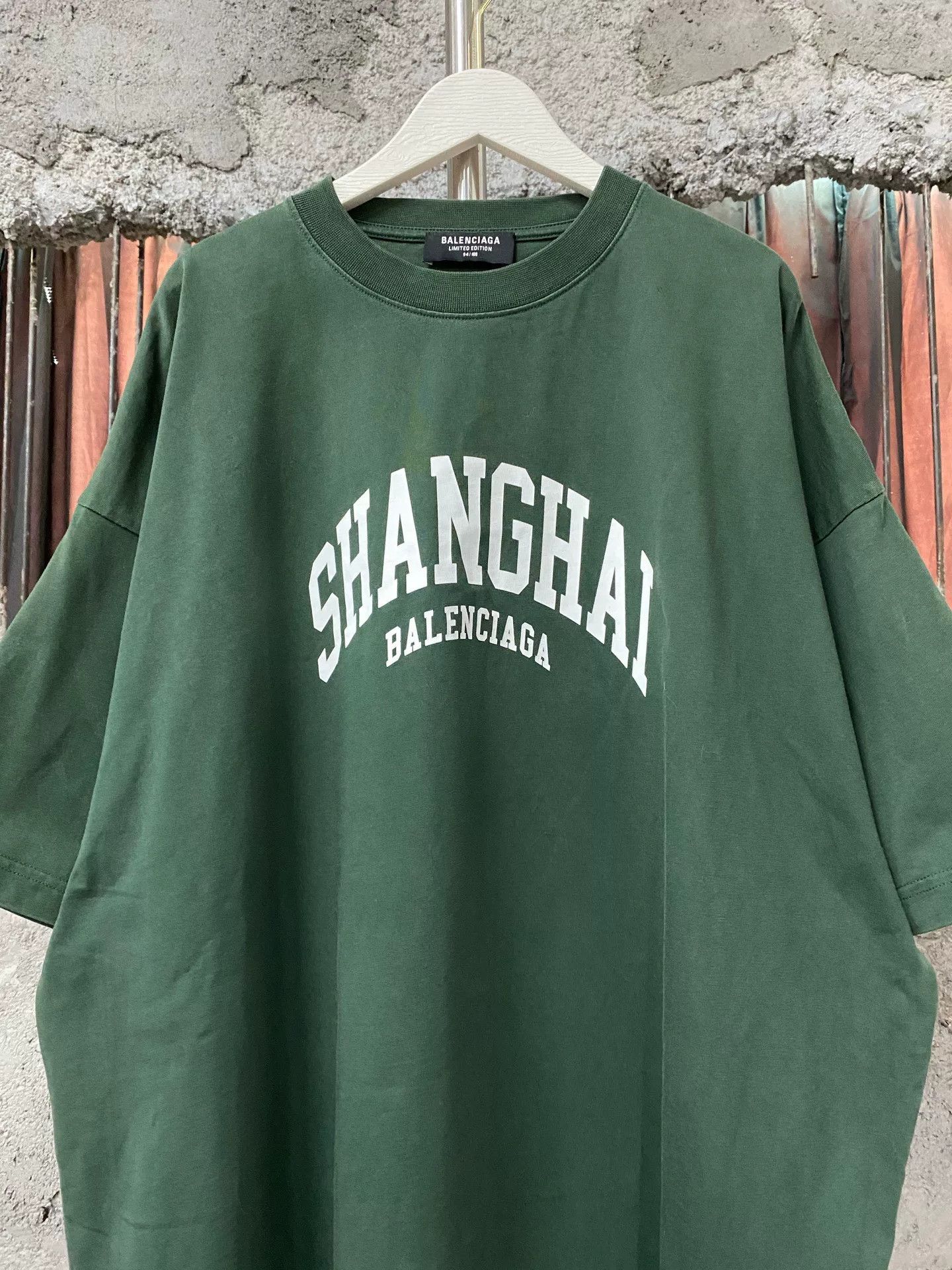 Balenciaga balenciaga shanghai limited edition short sleeve tee Size US S / EU 44-46 / 1 - 3 Thumbnail