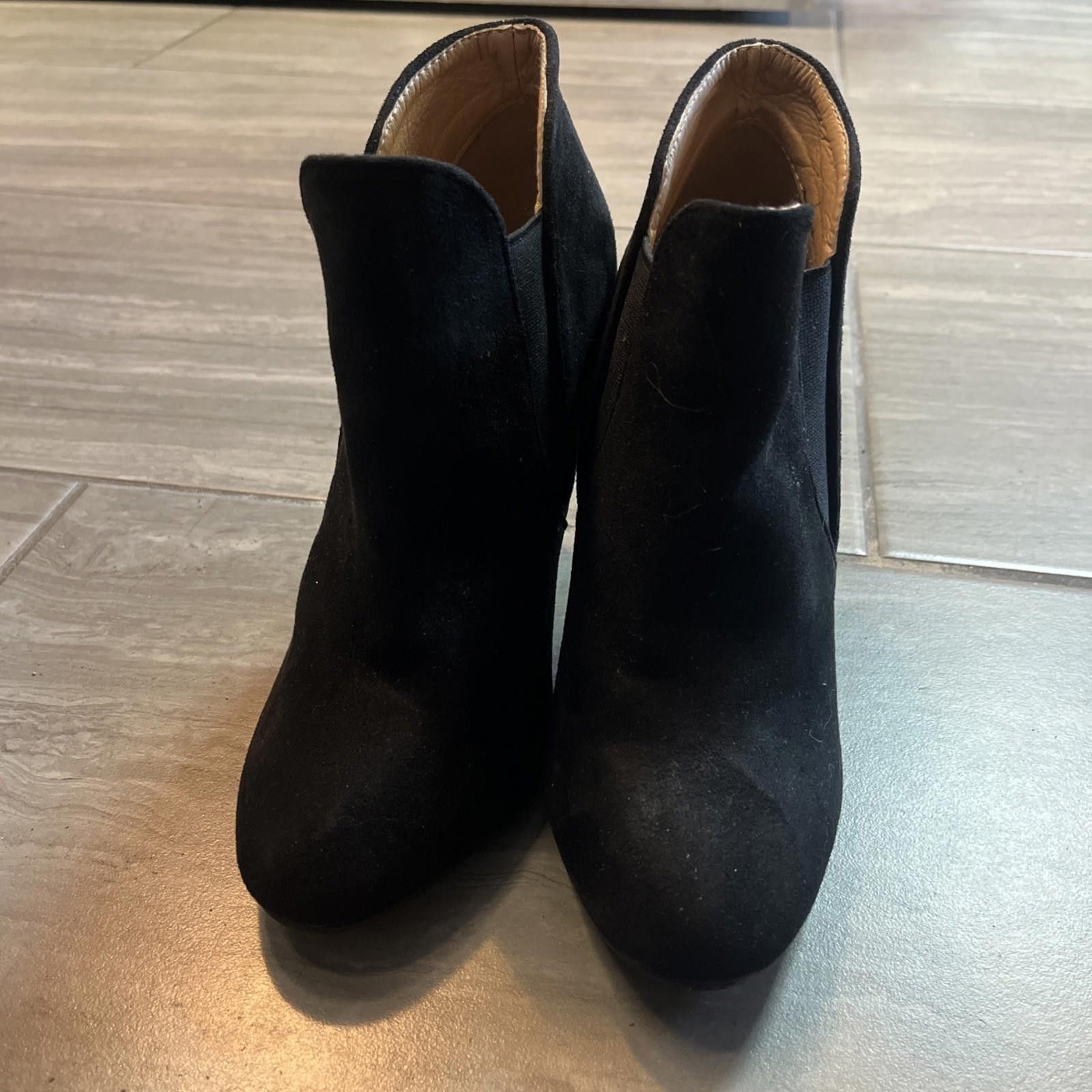 Billabong Ankle Boot Bella Marie Kendall 7.5 Suede Black Pumps Booties Size US 7.5 / IT 37.5 - 1 Thumbnail