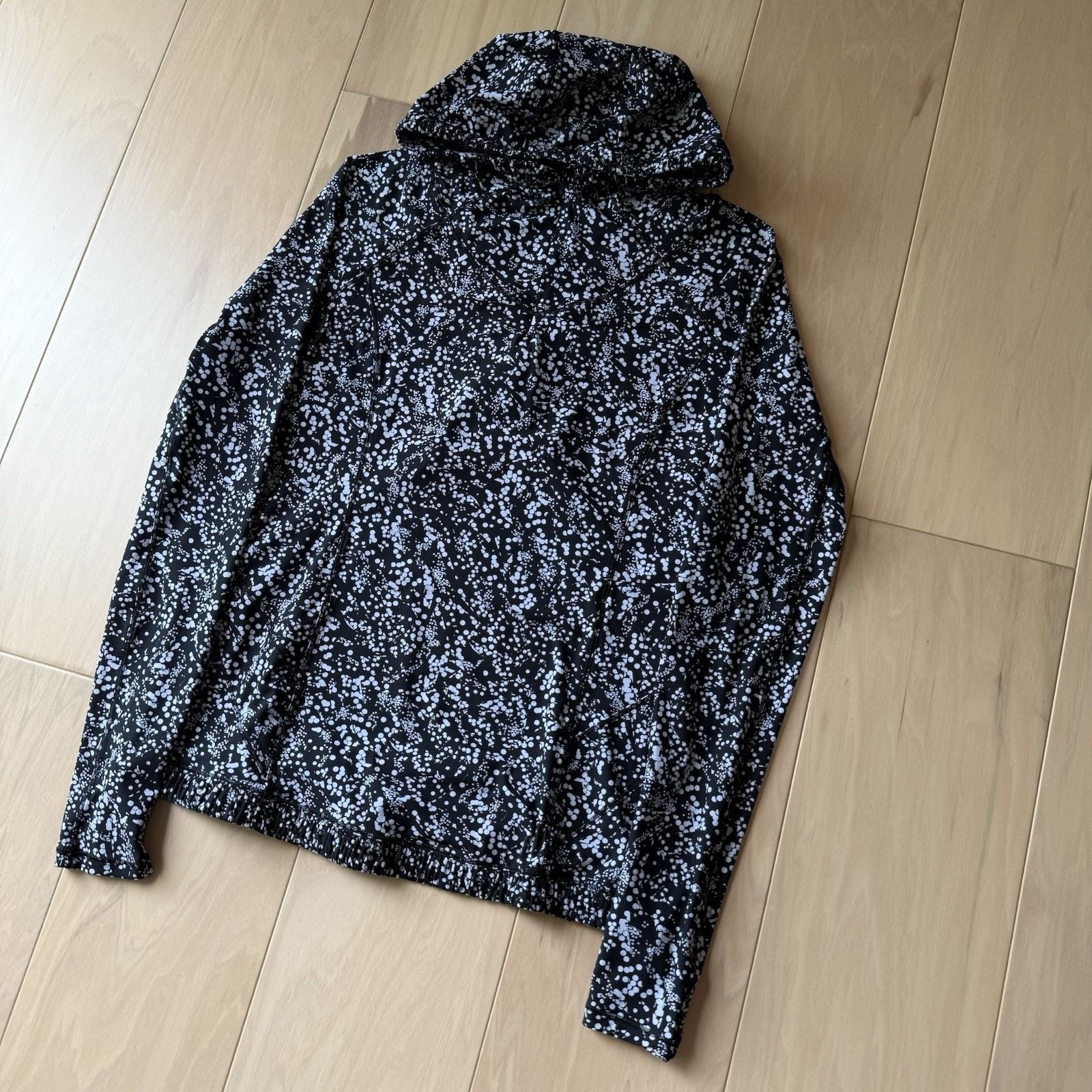 Lululemon Lululemon Jacket 4 Black White 1/4 Zip Workout Athleisure Size S / US 4 / IT 40 - 9 Thumbnail