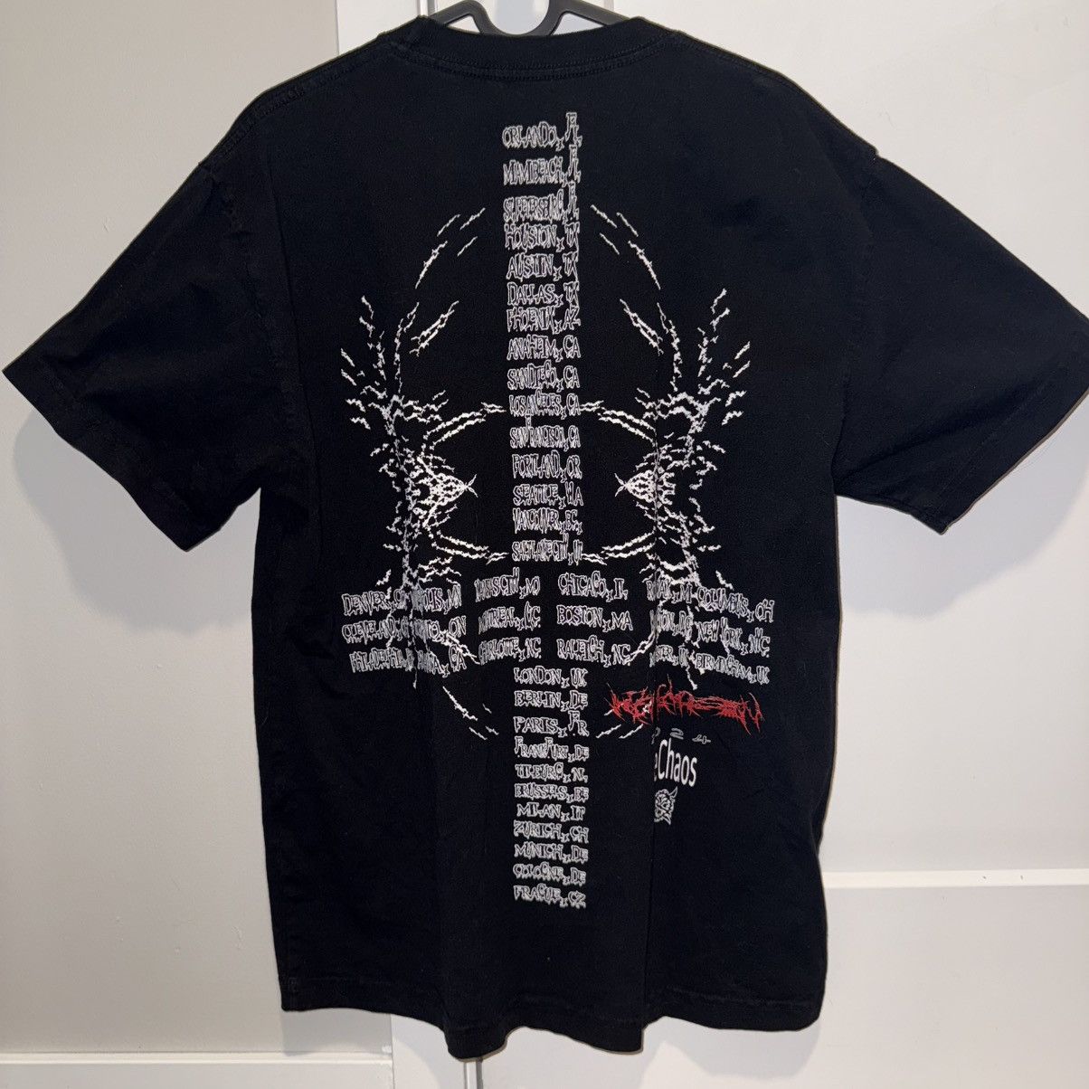 Ken Carson Ken Carson Chaos Tour 2024 Merch Tee Size US M / EU 48-50 / 2 - 3 Thumbnail