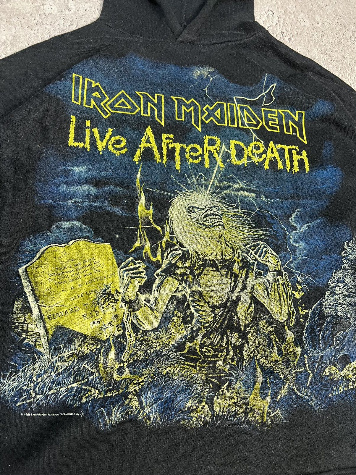 Band Tees × Iron Maiden × Vintage Vintage IRON MAIDEN 90s boxy l Grunge Hoodie Size US L / EU 52-54 / 3 - 6 Thumbnail