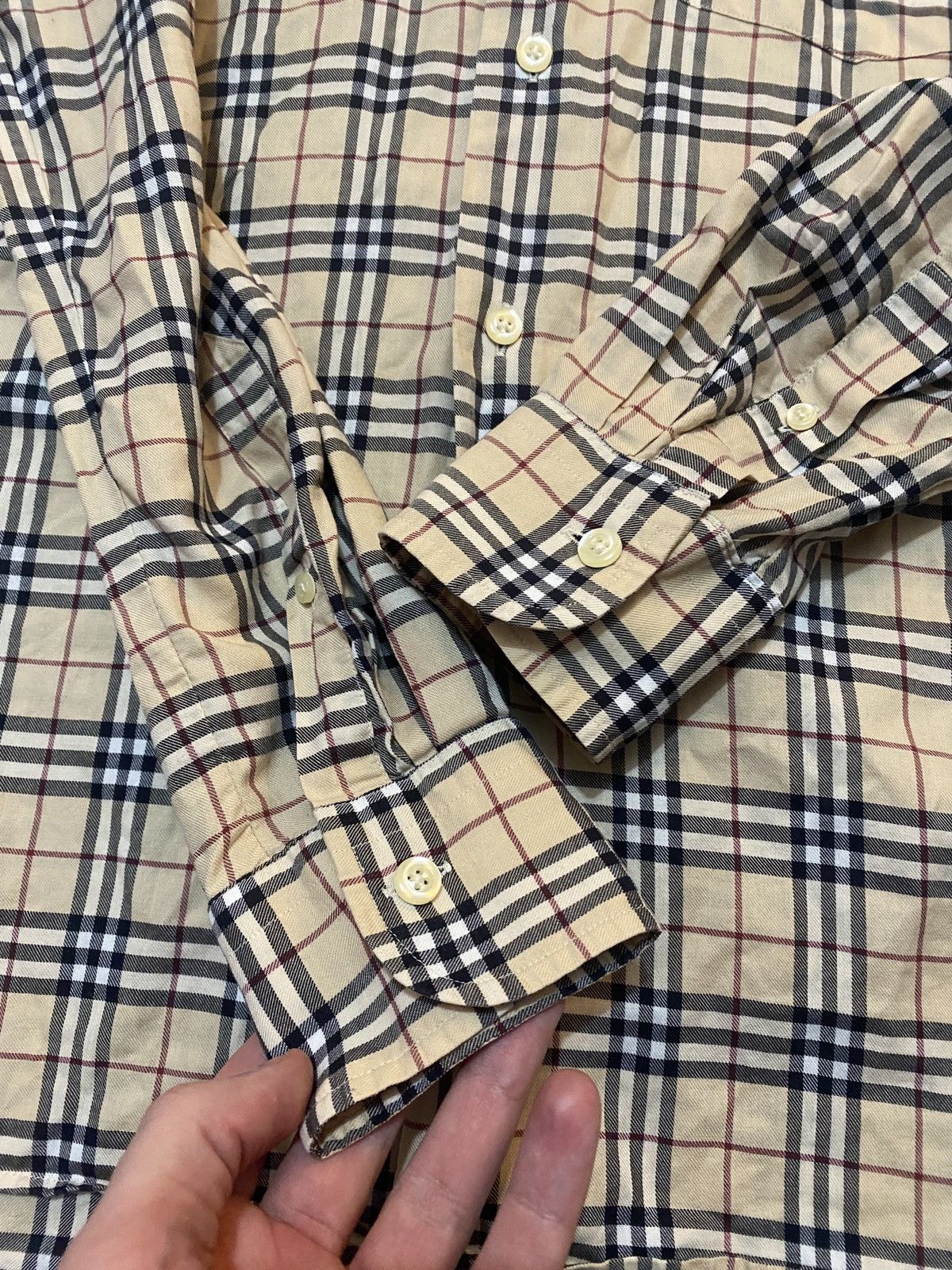 Burberry Burberry luxury fullprint nova check shirt button up Size US M / EU 48-50 / 2 - 7 Thumbnail