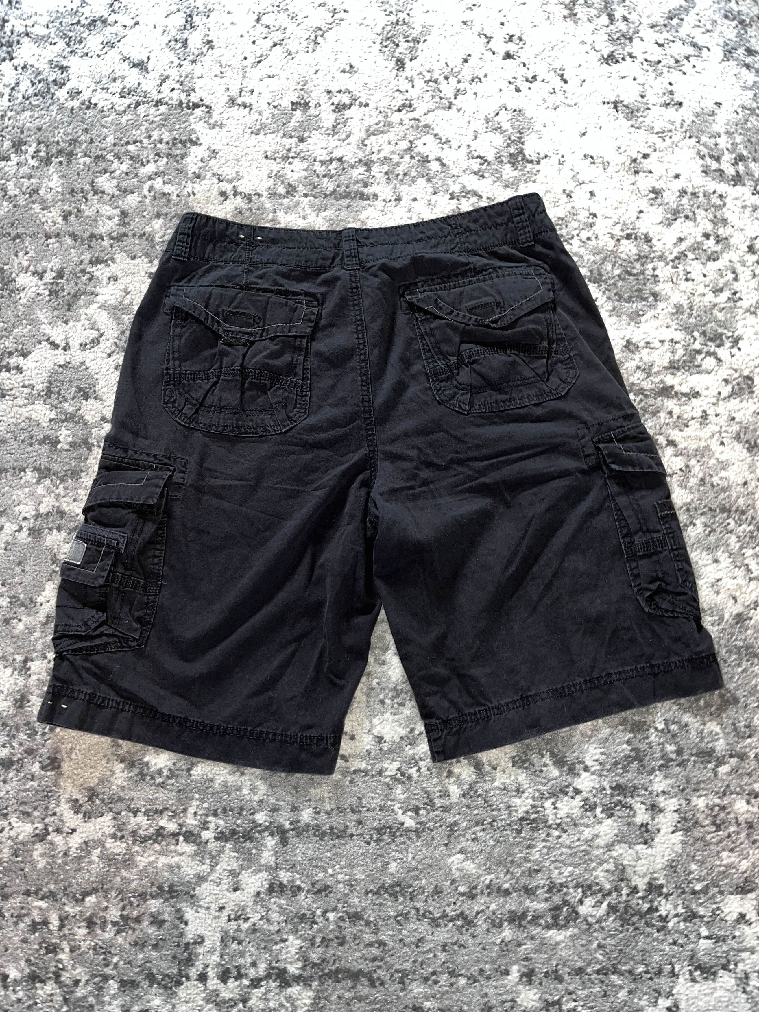 UNIONBAY 2000’s Union Bay Black Cargo Shorts Size US 34 / EU 50 - 2 Thumbnail