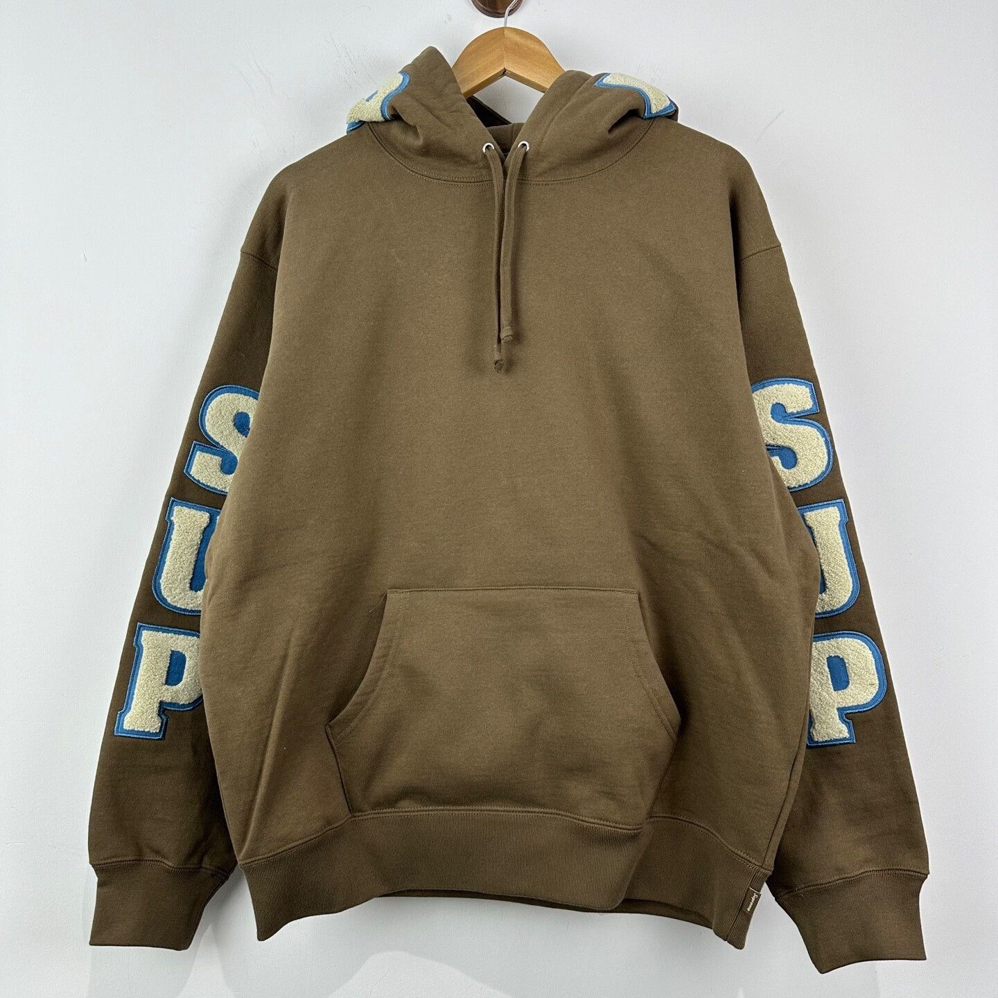 Supreme Supreme Flocked Lettered Hoodie Size M Size US M / EU 48-50 / 2 - 1 Thumbnail