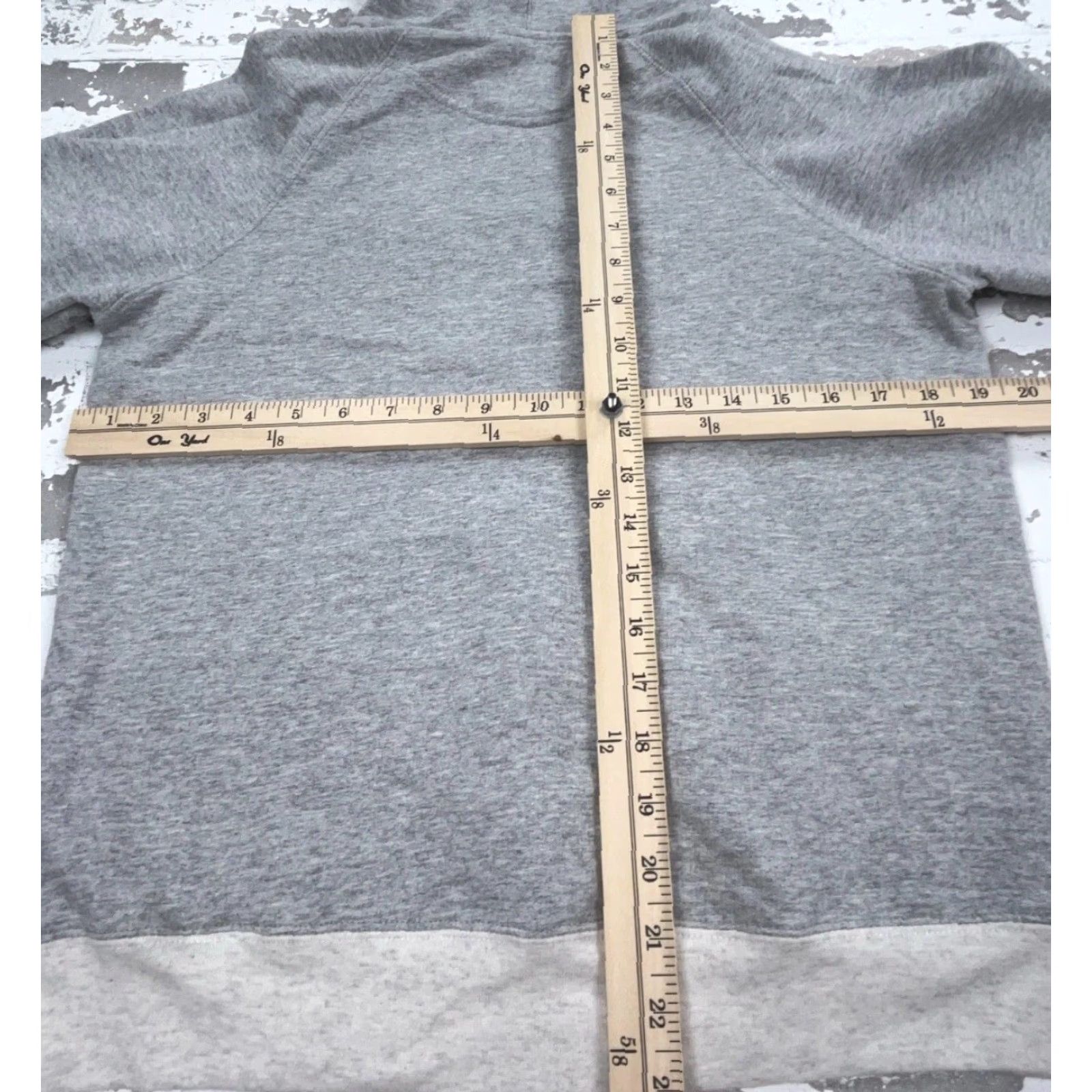 Champion Champion Hoodie Men Small Gray Sweatshirt Fleece Logo Pullover Regular Size S Warm Winter Fall Spring Summer All Seasons Gear Mens Size US S / EU 44-46 / 1 - 7 Thumbnail
