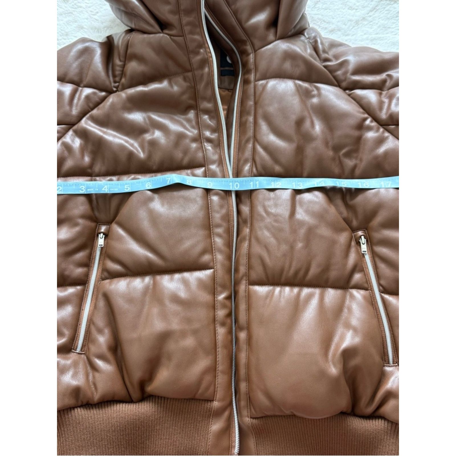 ALO Yoga Faux Leather Puffer Jacket Cinnamon Powder size XS