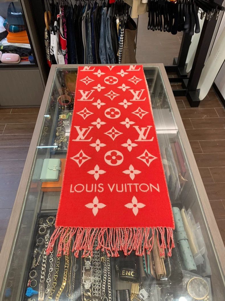 Louis Vuitton Louis Vuitton Essential Logo Wool Scarf- Size ONE SIZE - 4 Thumbnail