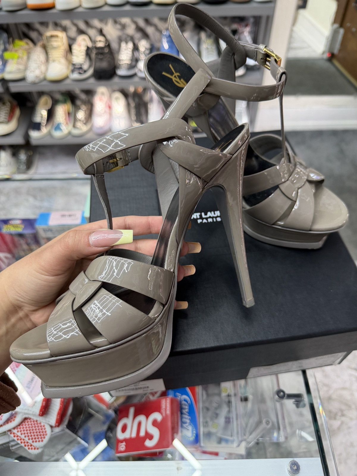 Yves Saint Laurent Yves Saint Laurent Patent Tribute Heels Size US 8.5 / IT 38.5 - 6 Thumbnail