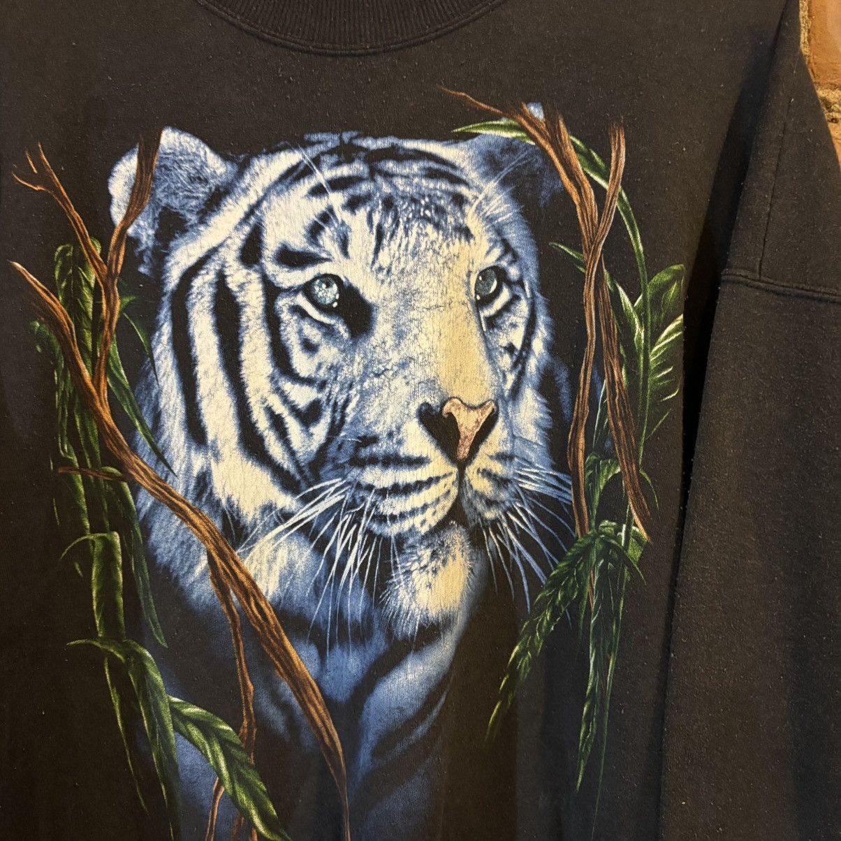 Vintage $75 Vintage 90s Tiger Nature Crewneck Sweatshirt Size US XL / EU 56 / 4 - 2 Thumbnail