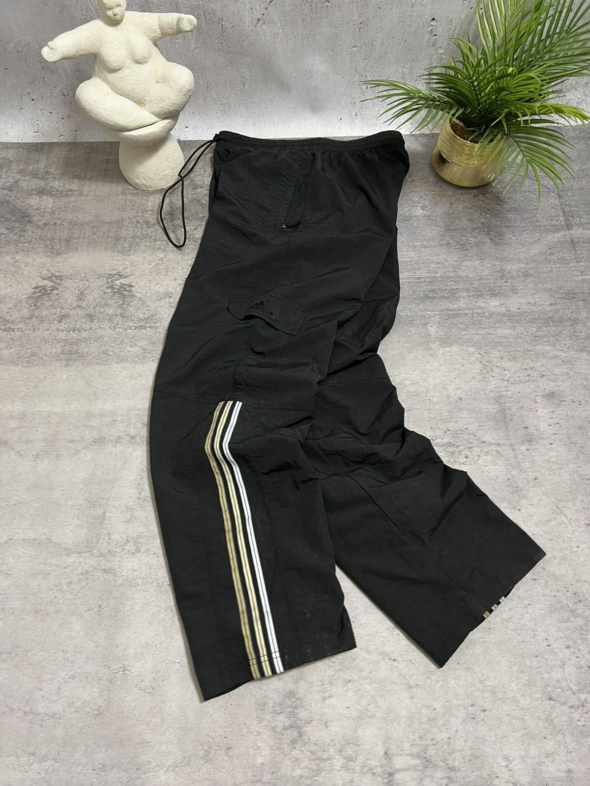 Adidas × Vintage Vintage adidas trackpants black Size US 32 / EU 48 - 4 Thumbnail