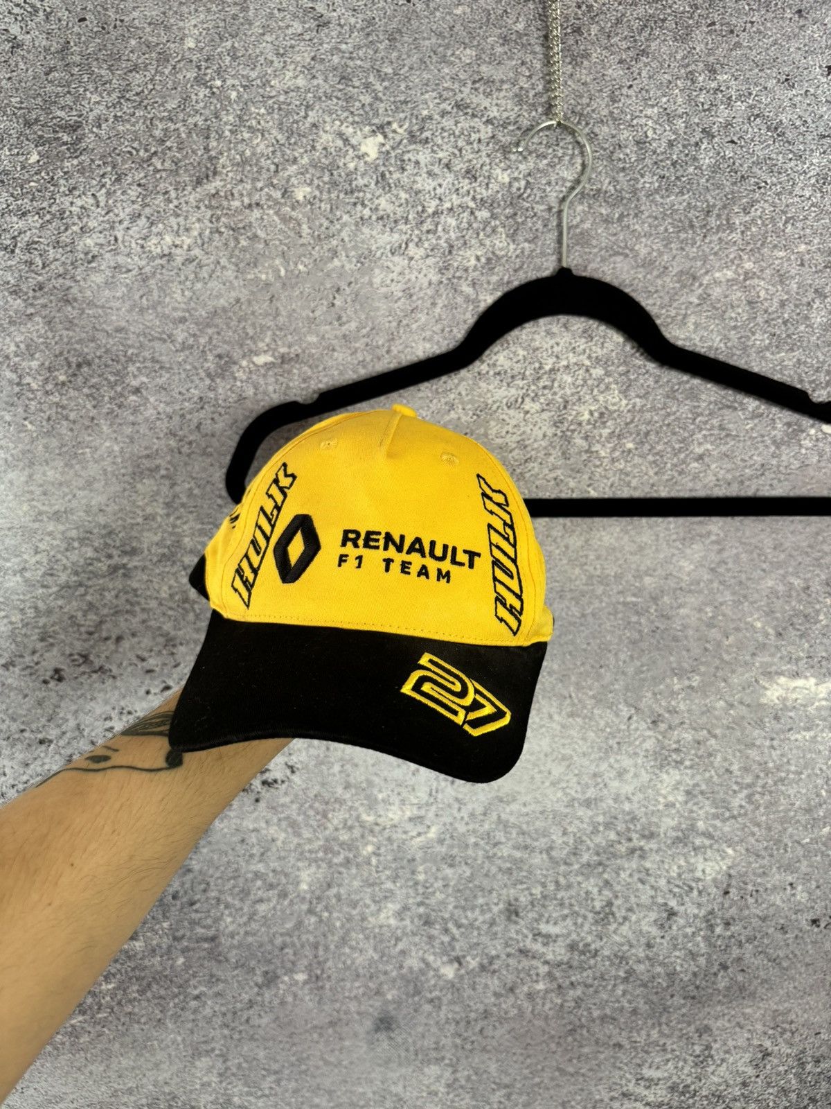 Formula 1 × Le Coq Sportif × Vintage Castrol Hulk Cap Double Pilote Renault 3 27 F1 Team Riccardo Size ONE SIZE - 2 Thumbnail