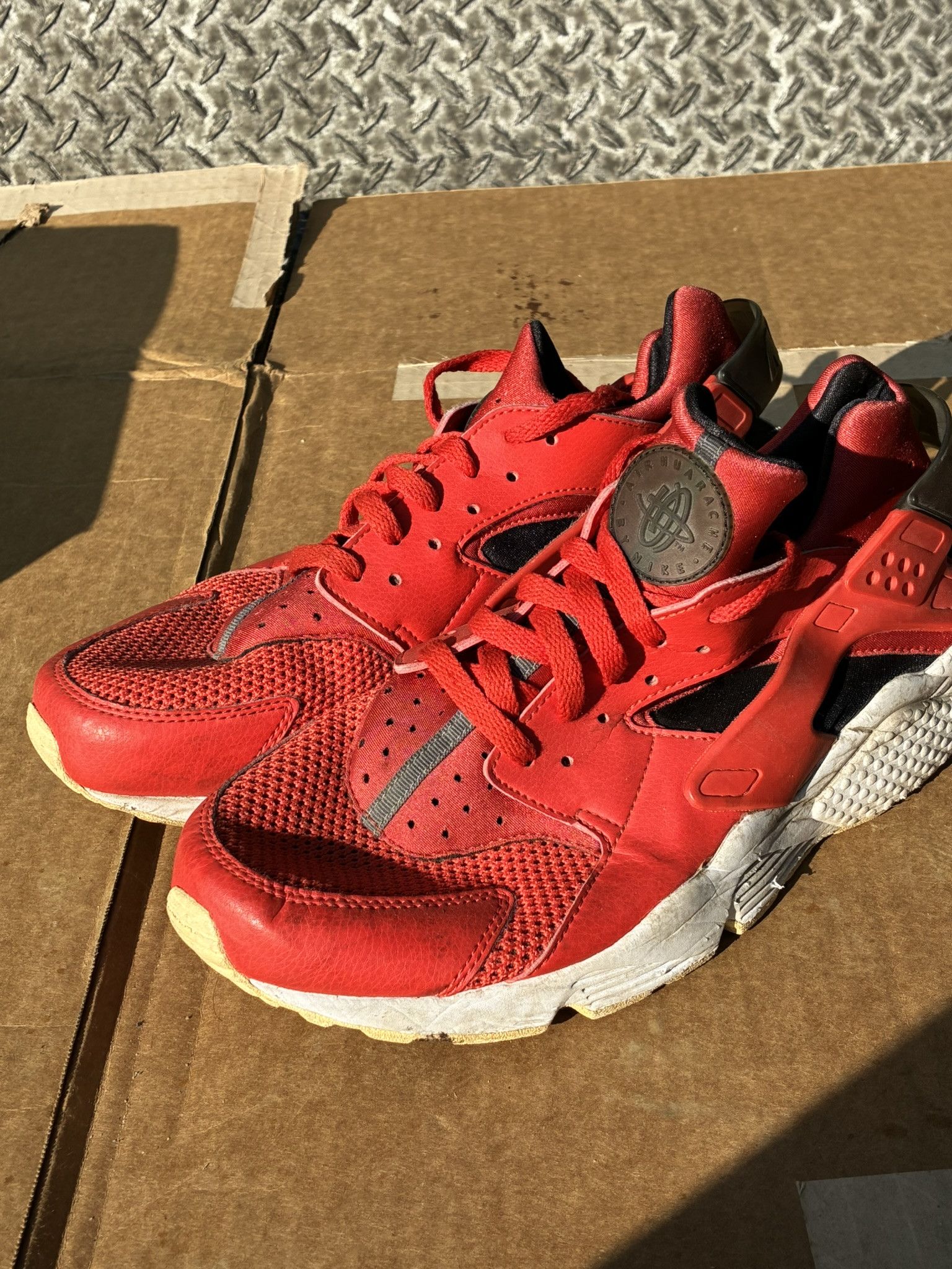 Nike Nike Air Huarache Habanero Red/Black 318429-609 Running Size US 12 / EU 45 - 5 Thumbnail