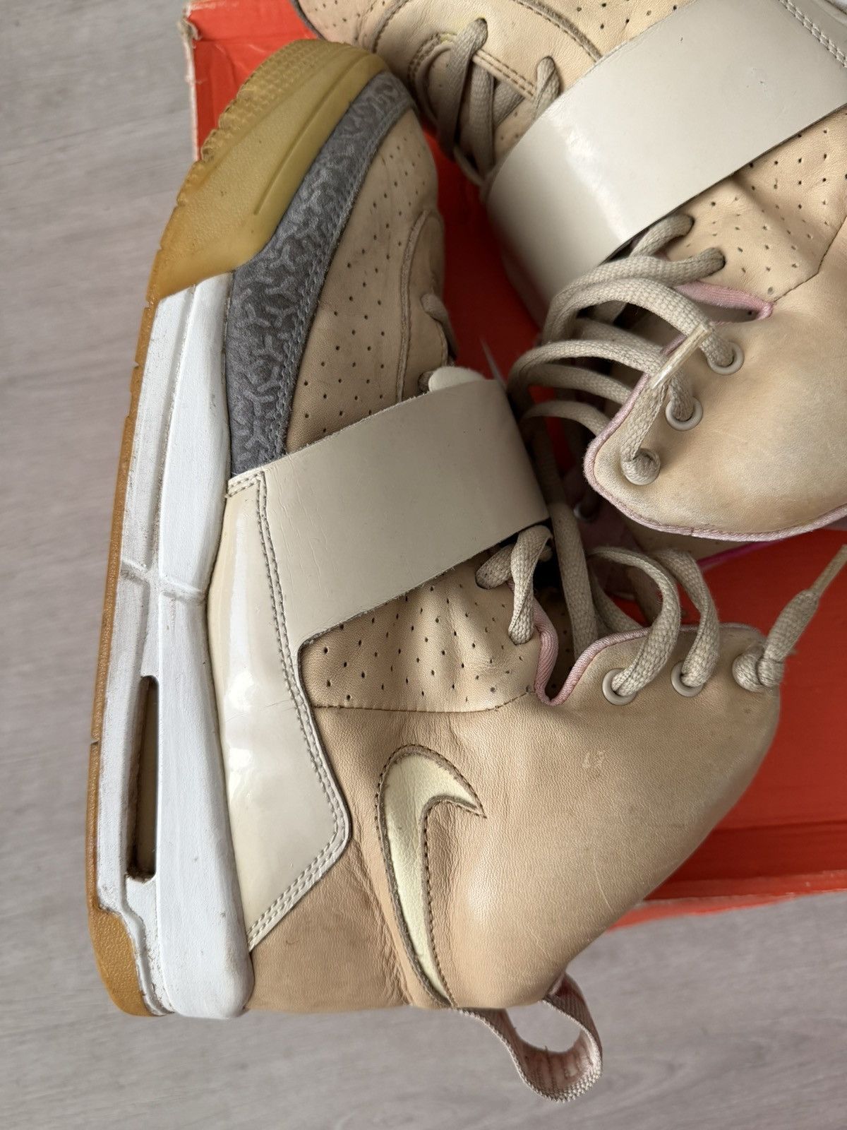 Nike Nike Yeezy 1 Net Tan Size US 10 / EU 43 - 9 Thumbnail