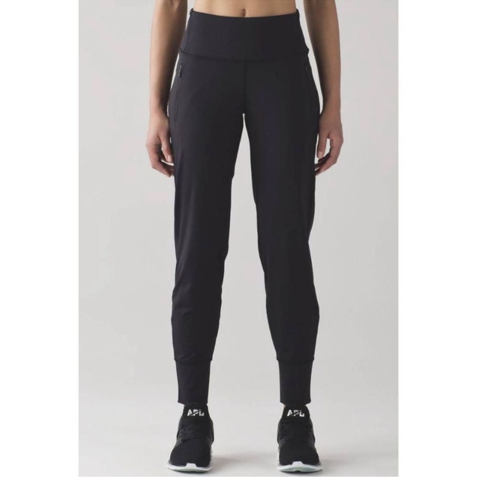 Lululemon Lululemon Fresh Tracks Pant II Black Size 6 Size 28" / US 6 / IT 42 - 3 Thumbnail