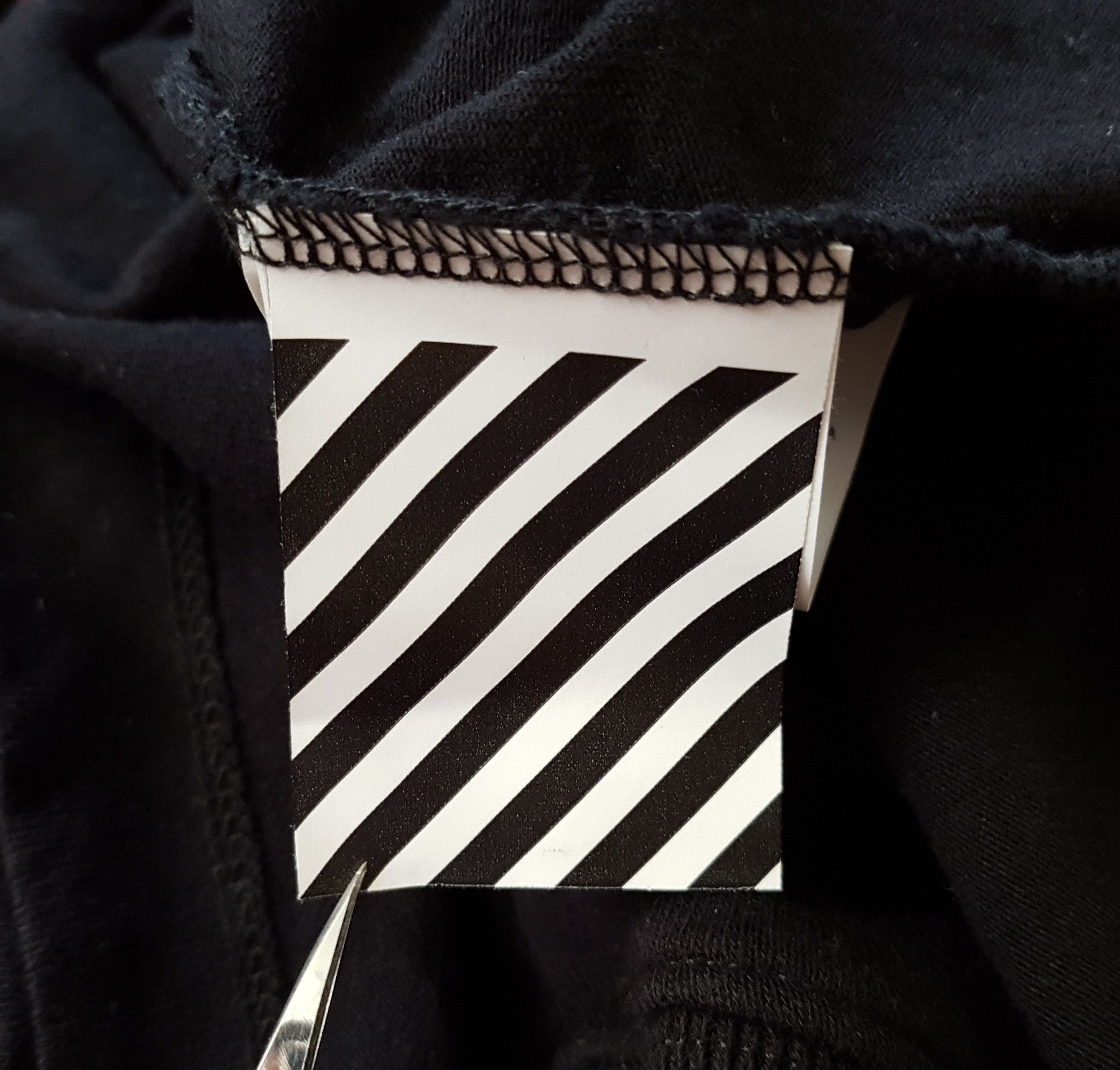 Off-White Off-White Bubble Font T Shirt Hoodie Impressionism Double Size US L / EU 52-54 / 3 - 13 Thumbnail