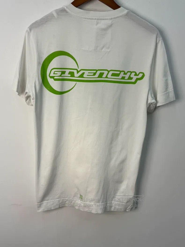 Givenchy Givenchy White Alien印花 T-Shirt (Size M) | Grailed