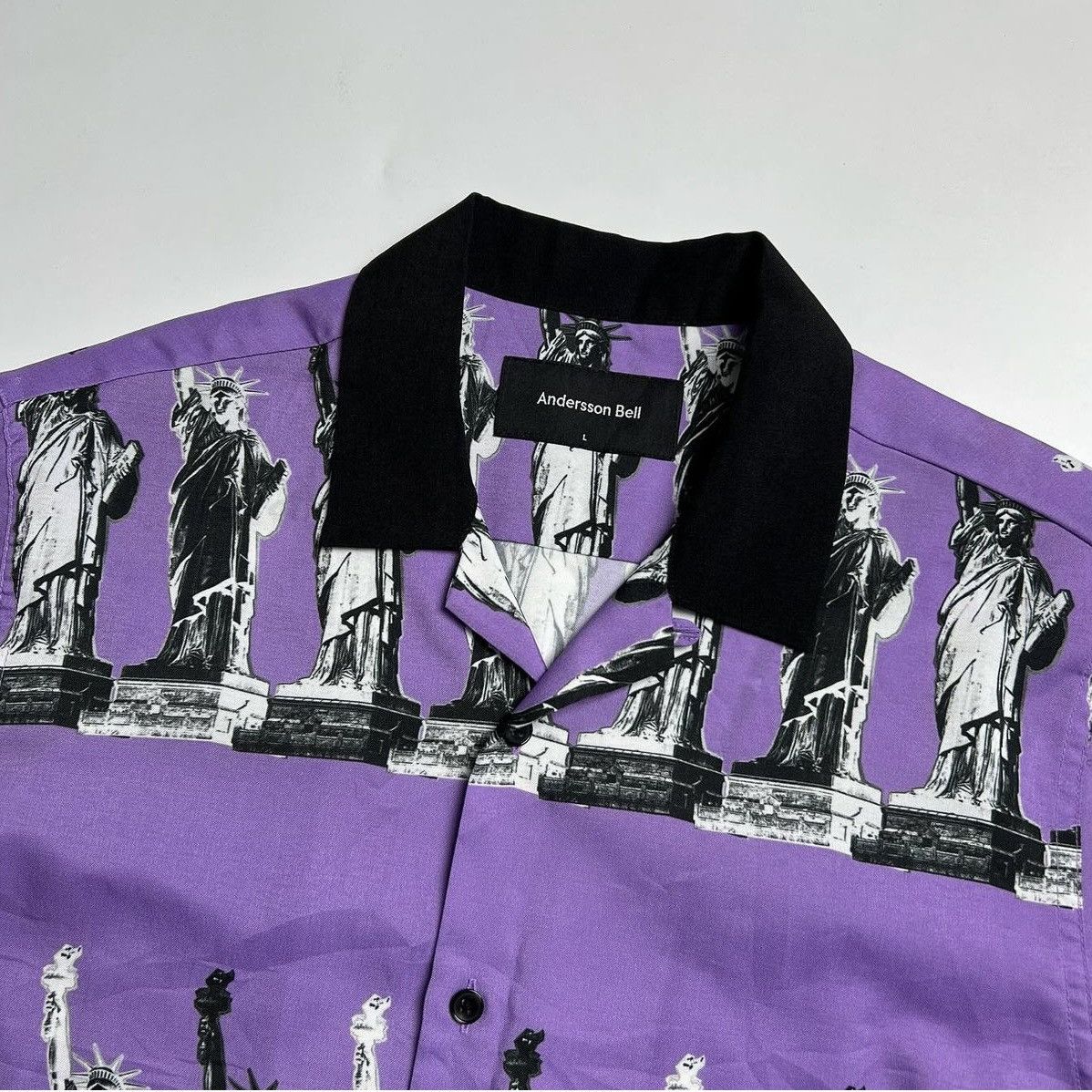 Andersson Bell × Designer × Japanese Brand Andersson Bell "Statue of Liberty" Cuban Shirt Size US L / EU 52-54 / 3 - 2 Thumbnail
