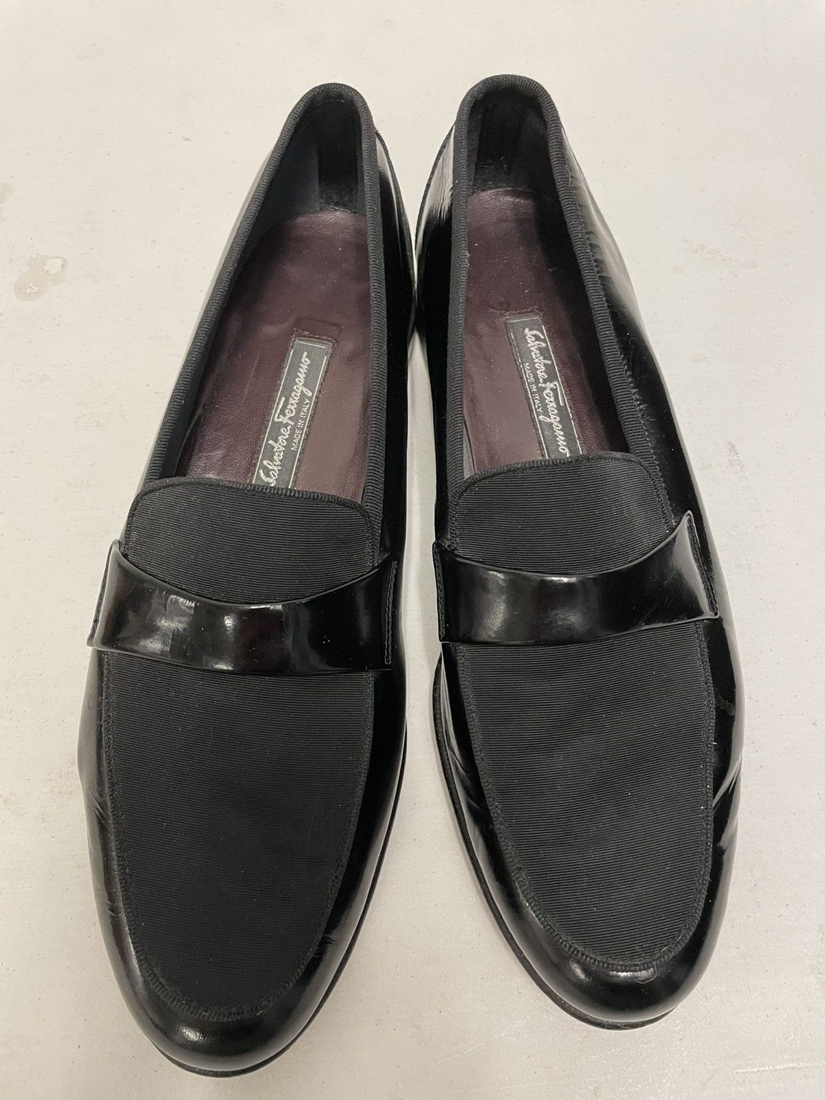 Salvatore Ferragamo Patent and Grosgrain Formal Loafer Size US 10 / EU 43 - 1 Thumbnail