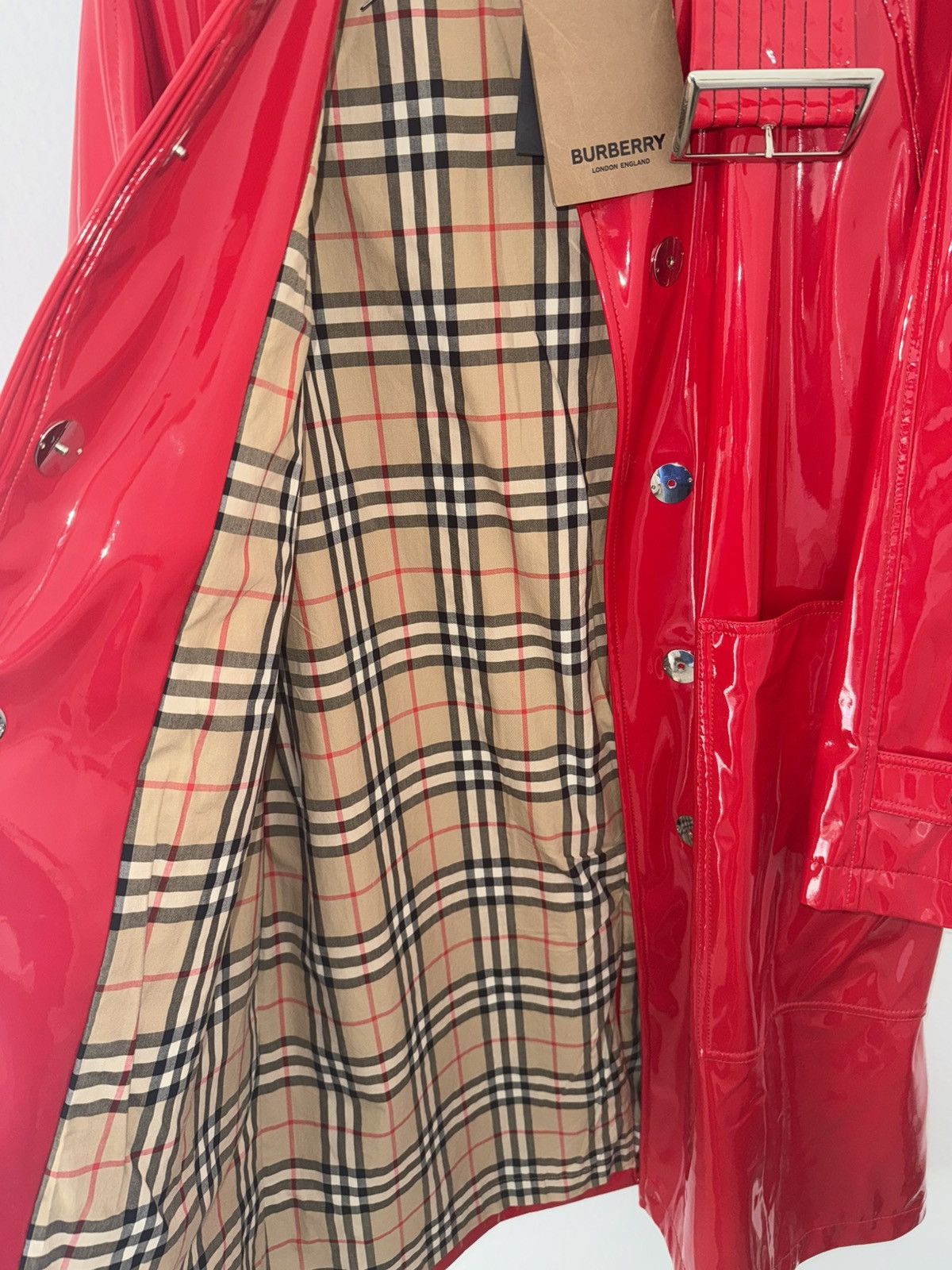 Burberry Burberry Red latex 2018 Runway jacket Size M / US 6-8 / IT 42-44 - 3 Thumbnail