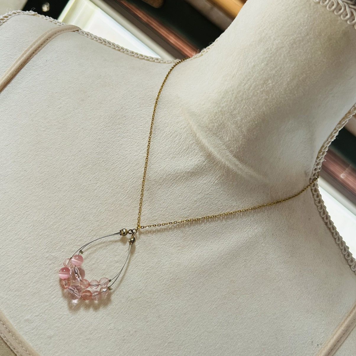 Vintage Vintage cat eye glass stone bead pendant on chain necklace Size ONE SIZE - 1 Thumbnail