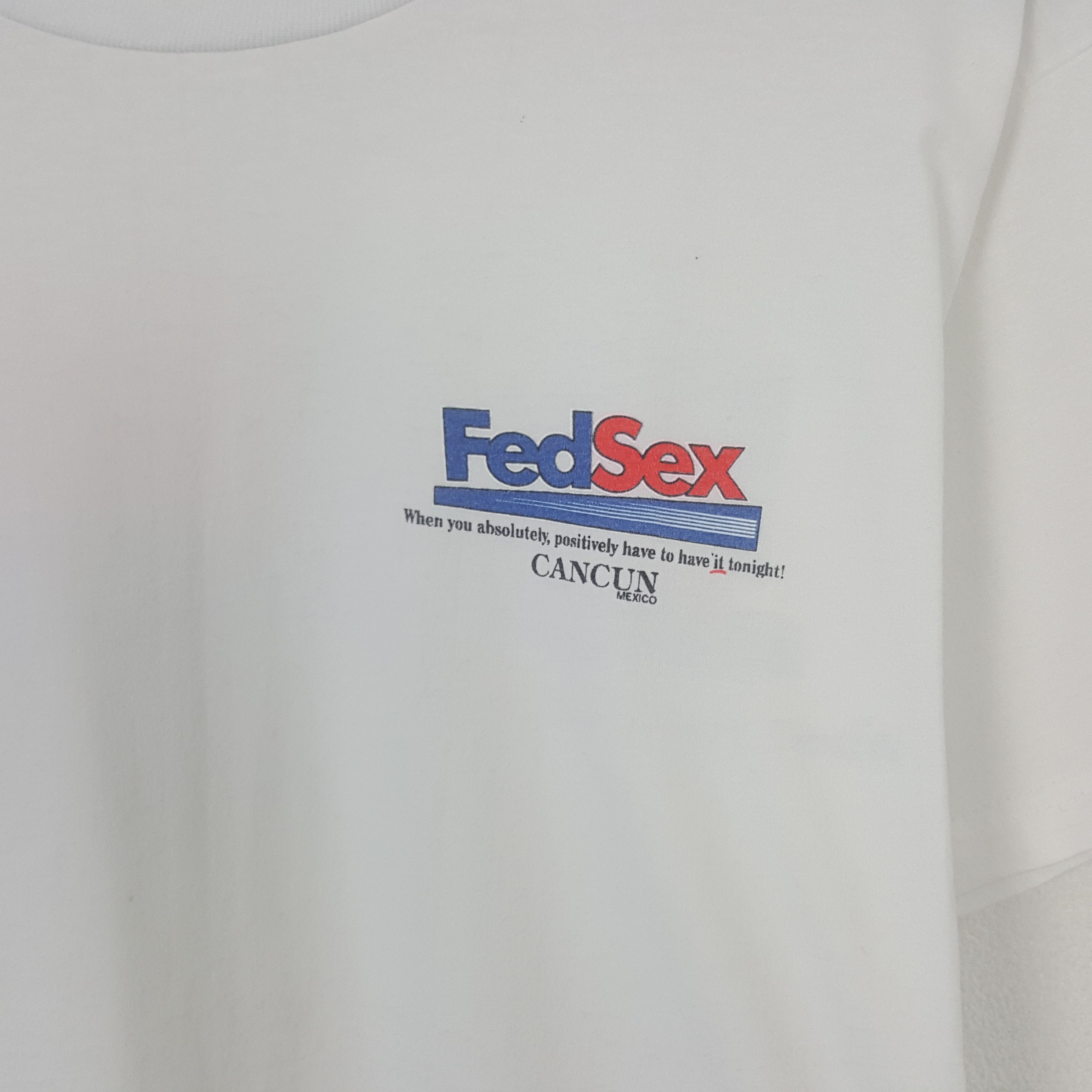 Other Vintage FedSex Cancun Mexico Tshirt Size US L / EU 52-54 / 3 - 4 Thumbnail