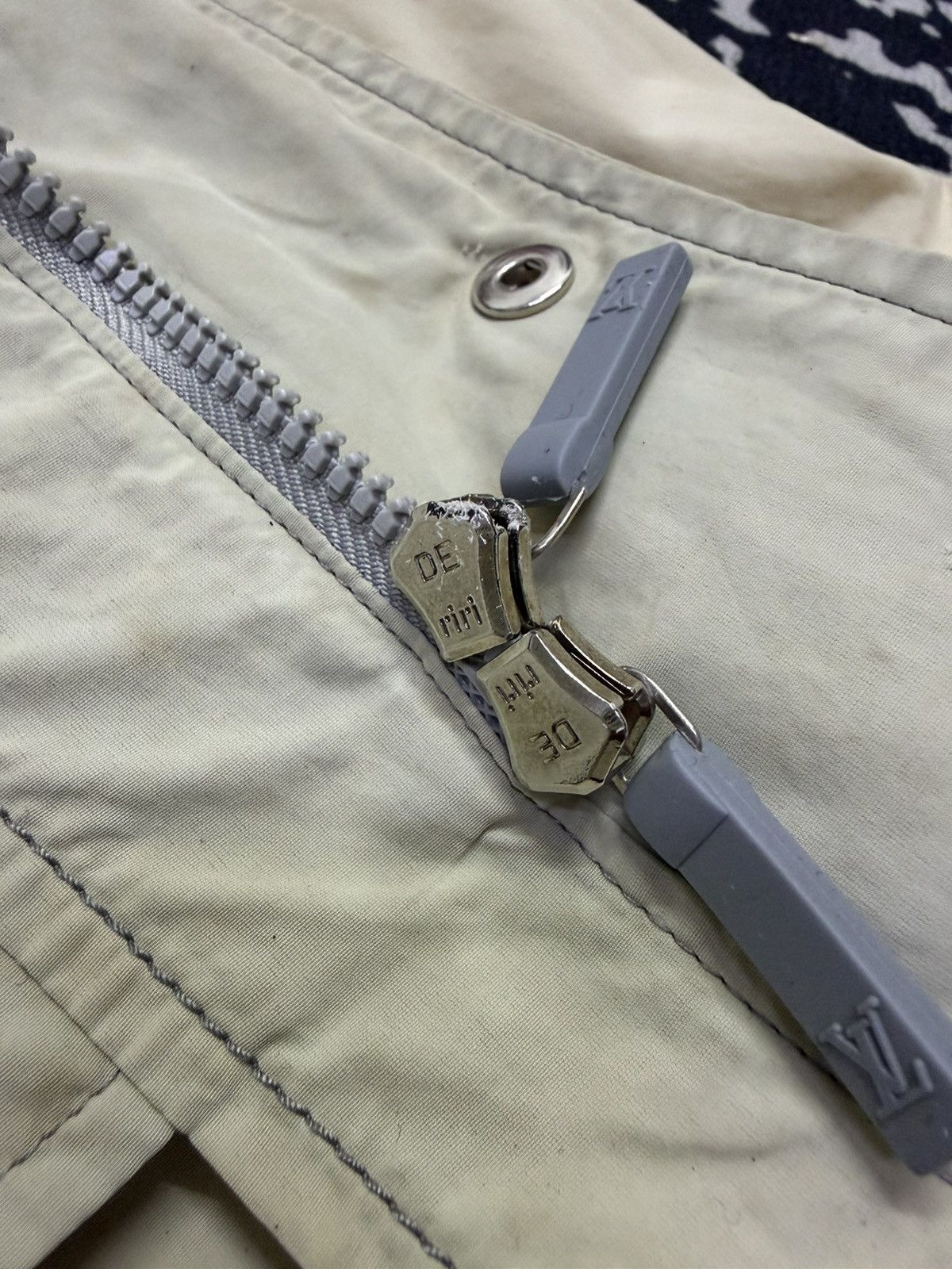 Louis Vuitton Louis Vuitton Cup 2000 Parkas Size US S / EU 44-46 / 1 - 9 Thumbnail