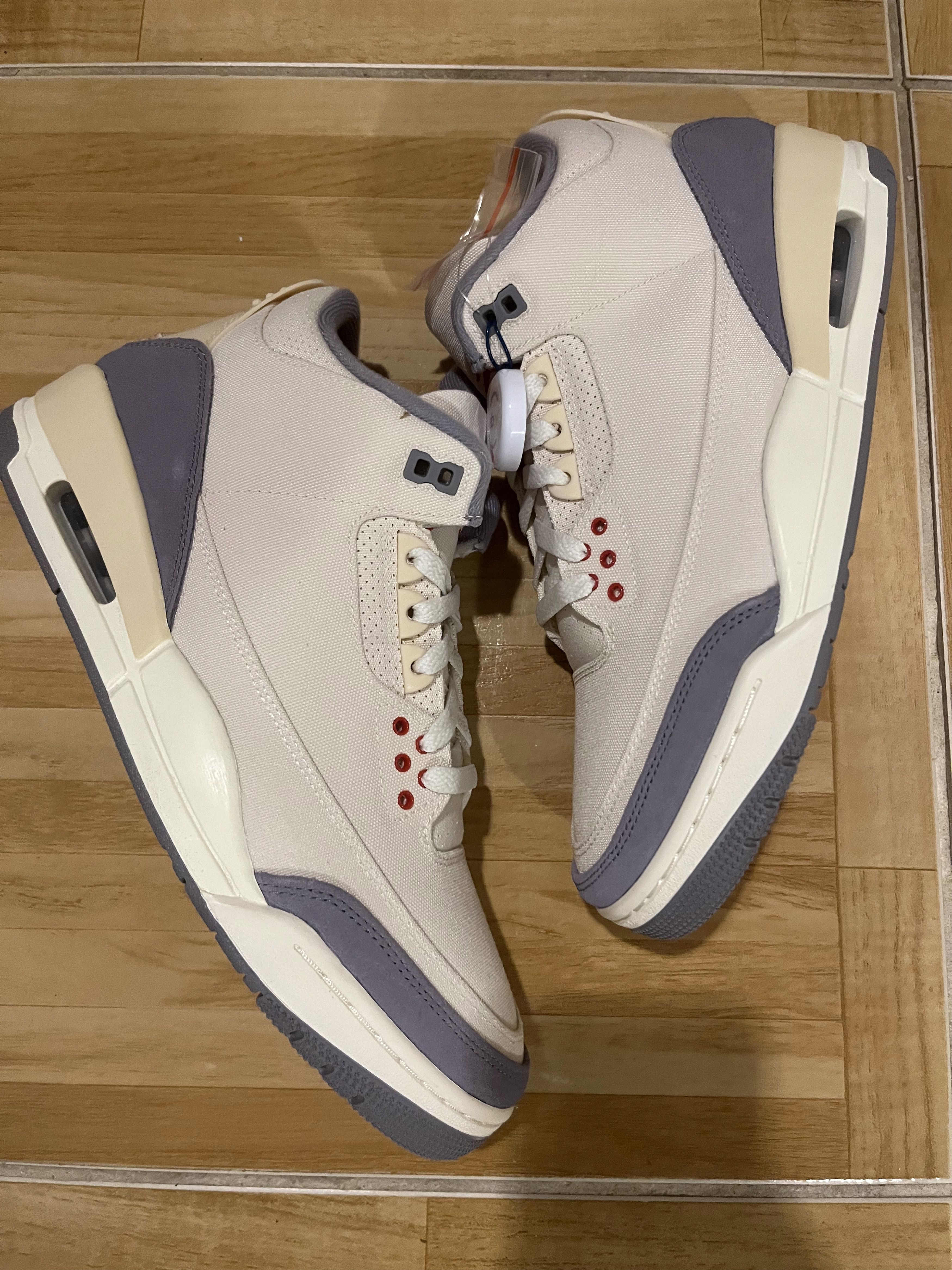 Jordan Brand Jordan 3 Retro Canvas Muslin Red Grey DH7139-100 Size 9.5 Size US 9.5 / EU 42-43 - 8 Thumbnail