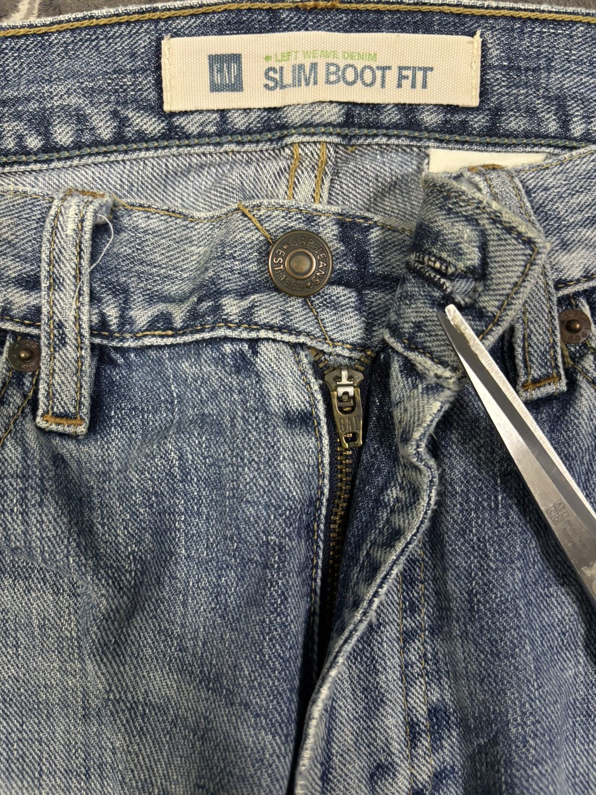 Balenciaga × Gap × Yeezy Vintage Gap 1969 Faded Slim Bootcut Distressed Grunge Jeans Size US 30 / EU 46 - 17 Thumbnail