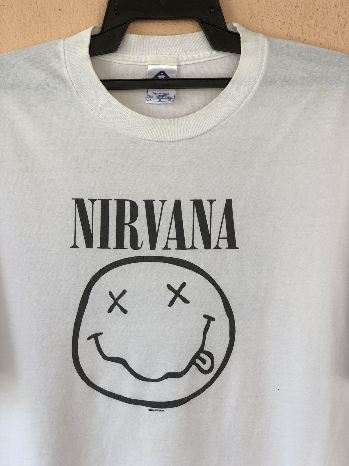 Band Tees × Nirvana × Vintage Vintage 03 NIRVANA Smiley Grunge Band Tee Size US L / EU 52-54 / 3 - 1 Thumbnail