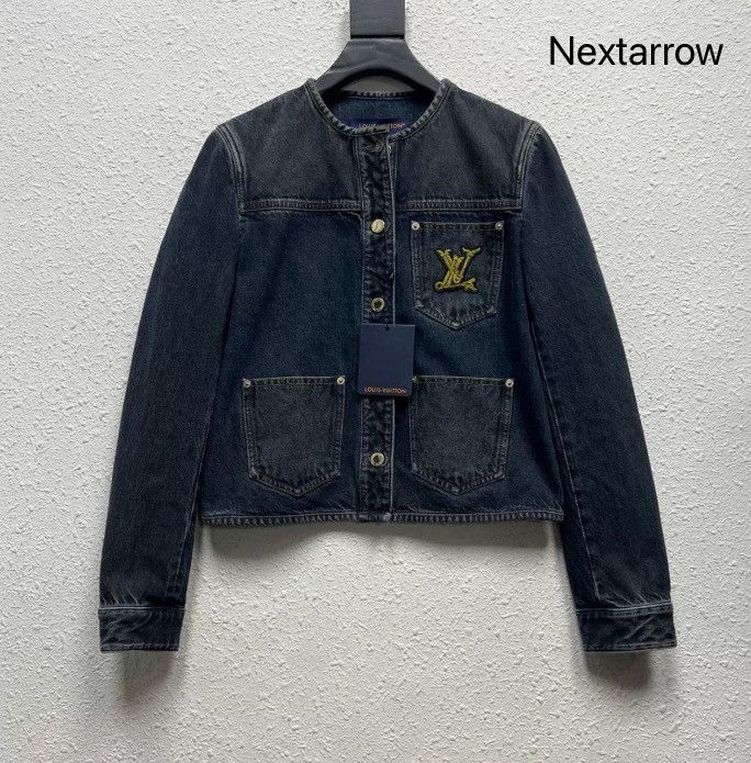 Louis Vuitton LOUIS VUITTON Sleeve Jacket 2412-Nextarrow Size US XXS / EU 40 - 1 Thumbnail
