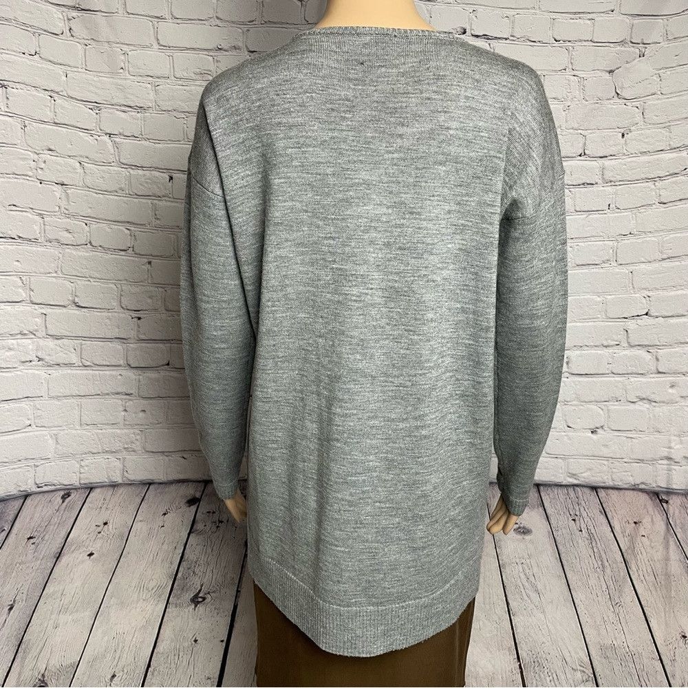 Ann Taylor Ann Taylor Extra Fine Merino Wool V-Neck Grey Tunic Sweater Size M / US 6-8 / IT 42-44 - 4 Thumbnail